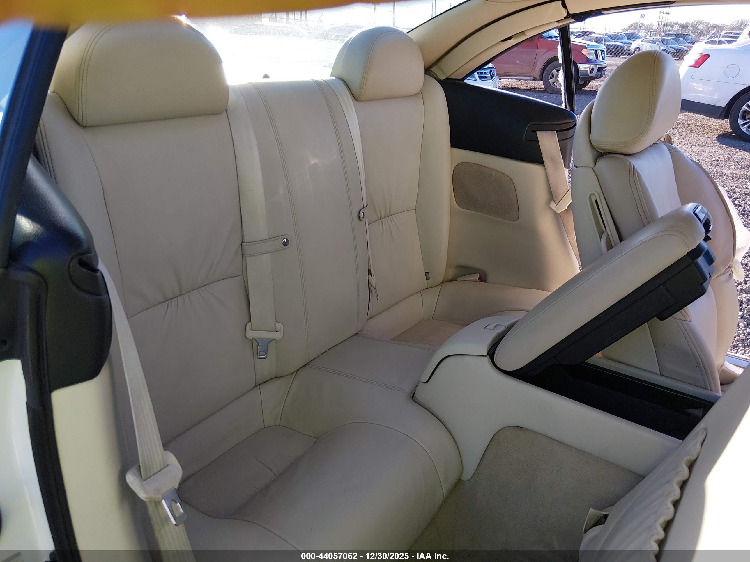 2002 Lexus Sc 430   White vin: JTHFN48Y920005583