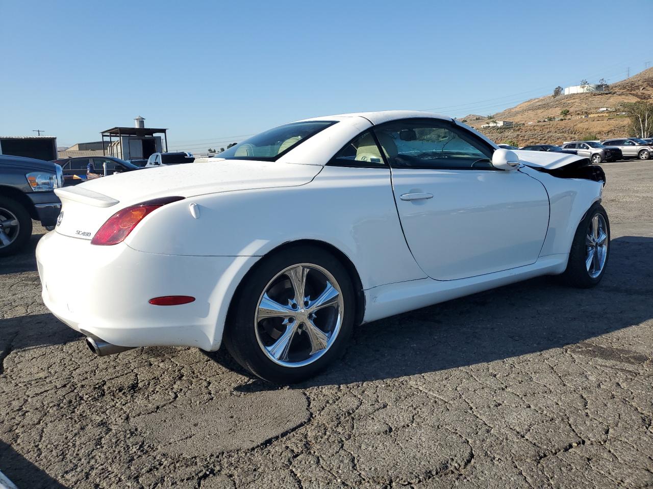 2002 Lexus Sc 430 White vin: JTHFN48YX20012865 Damage: Right Qtr Panel, Dent(S) W/ Paint Dmg, 4 To 5 Inches