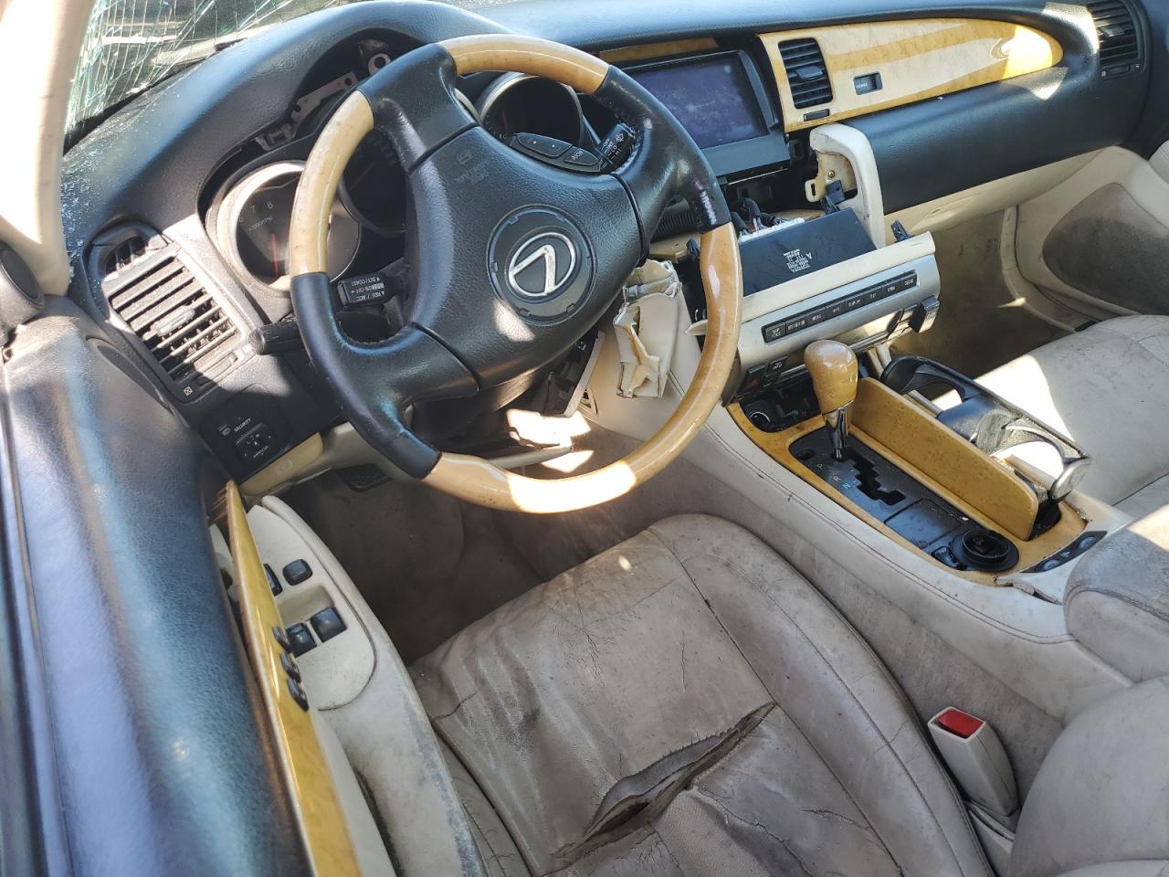 2002 Lexus Sc 430 White vin: JTHFN48YX20012865 Damage: Dash, Broken, Replacement Required
