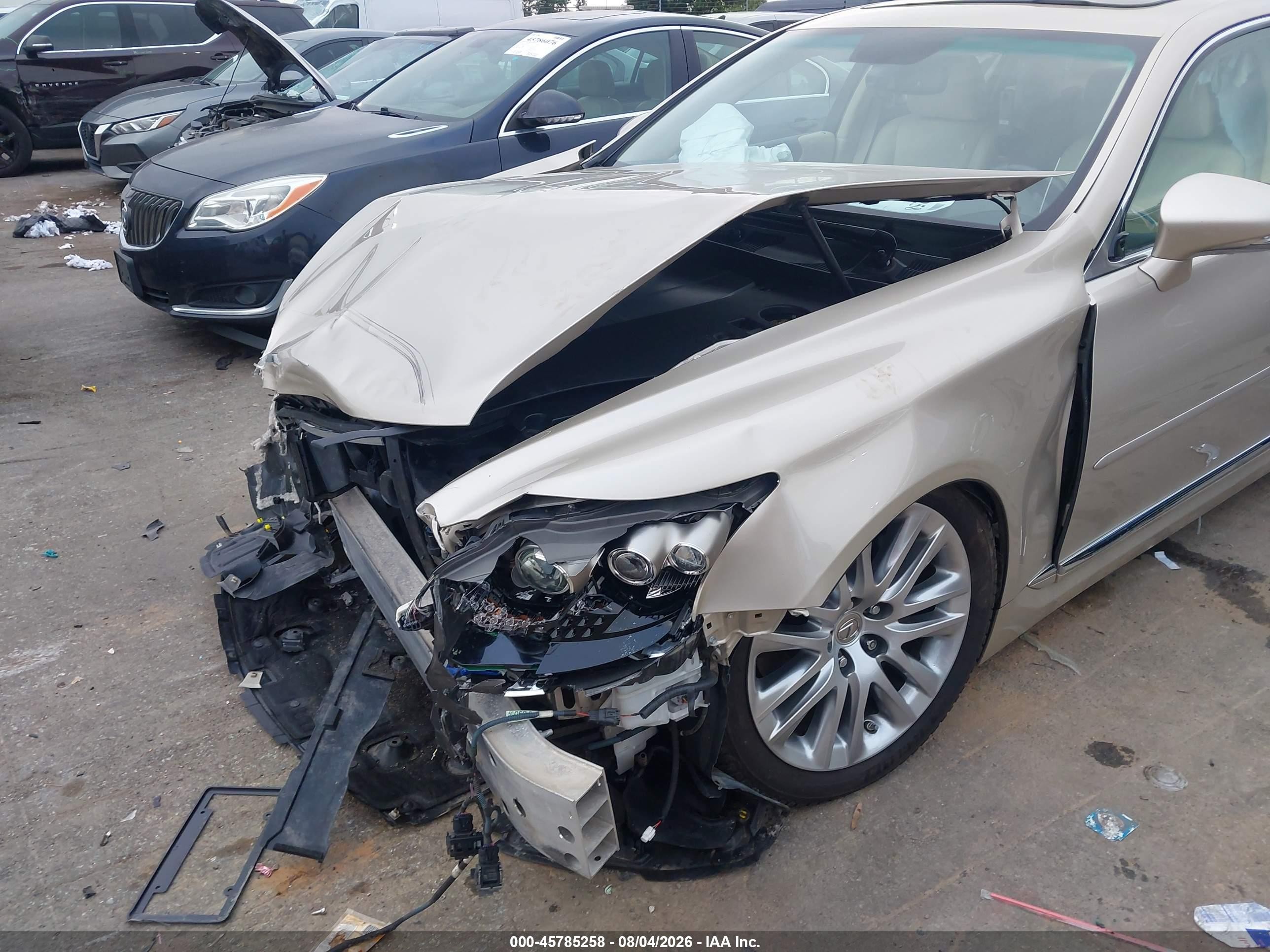 2013 Lexus Ls 460 L Champagne vin: JTHGL1EF4D5048374