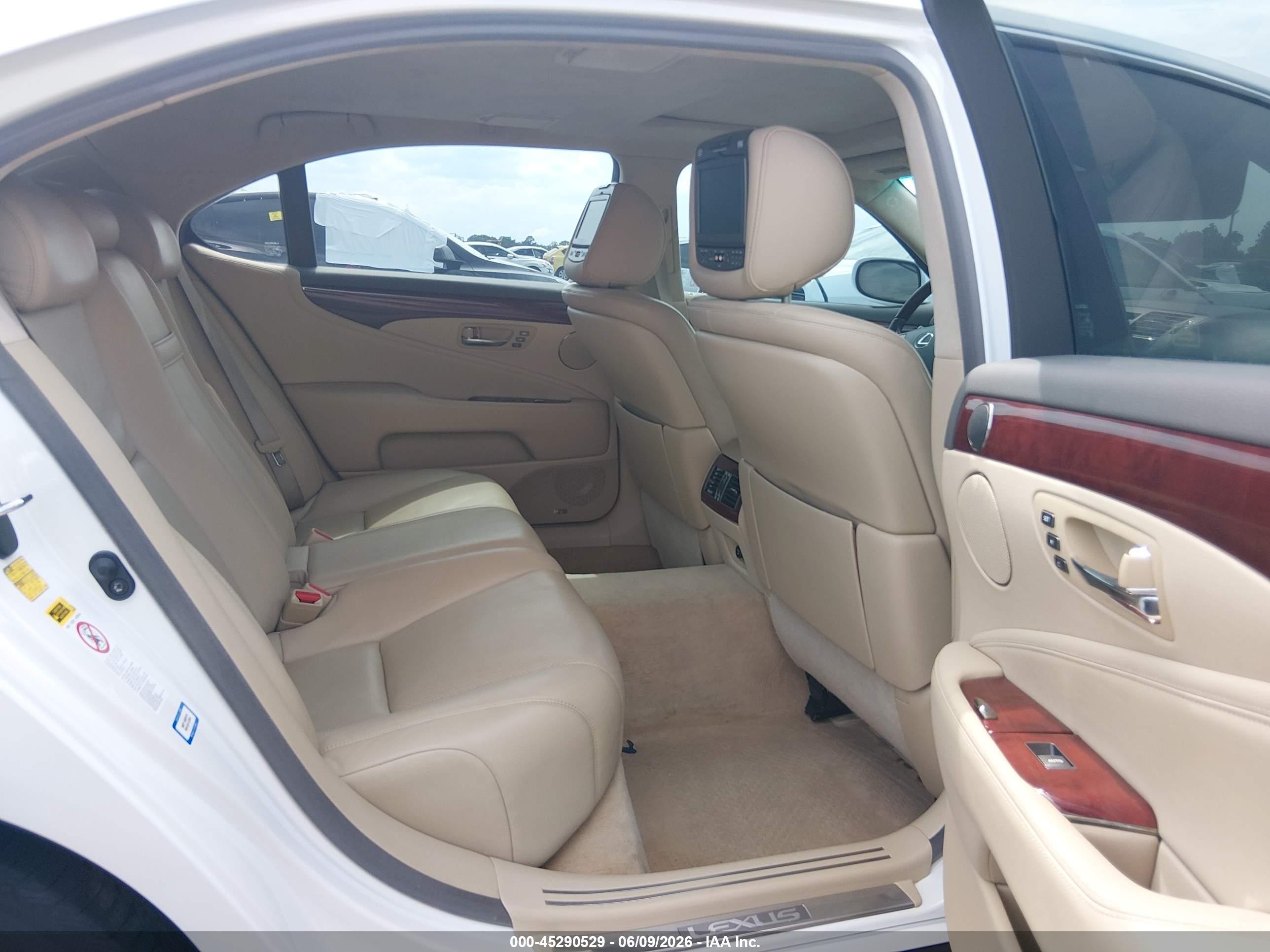 2007 Lexus Ls 460 L White vin: JTHGL46F075013240