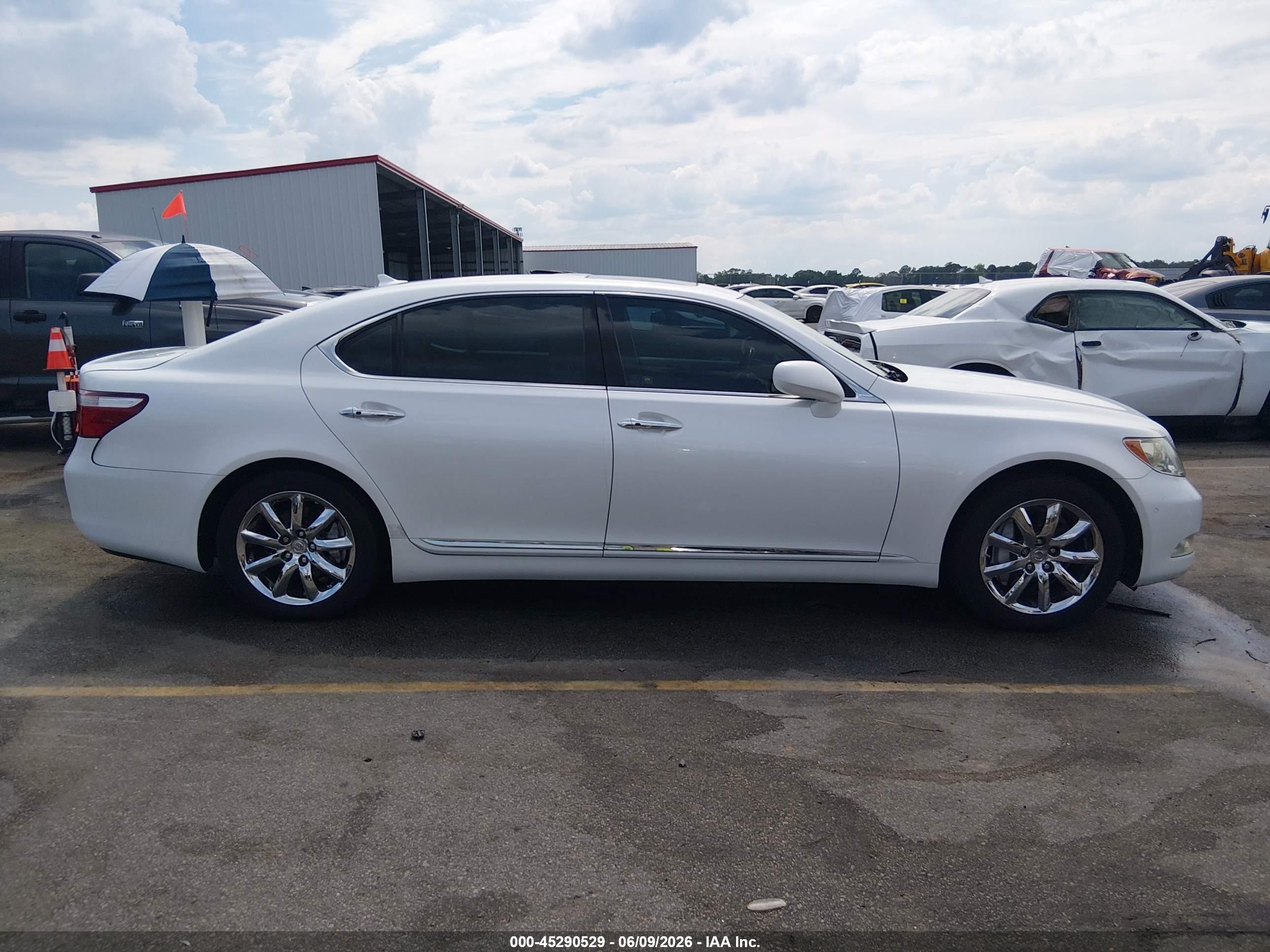 2007 Lexus Ls 460 L White vin: JTHGL46F075013240