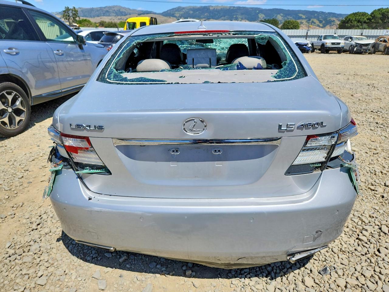 2008 Lexus Ls 460l Silver vin: JTHGL46F385032379
