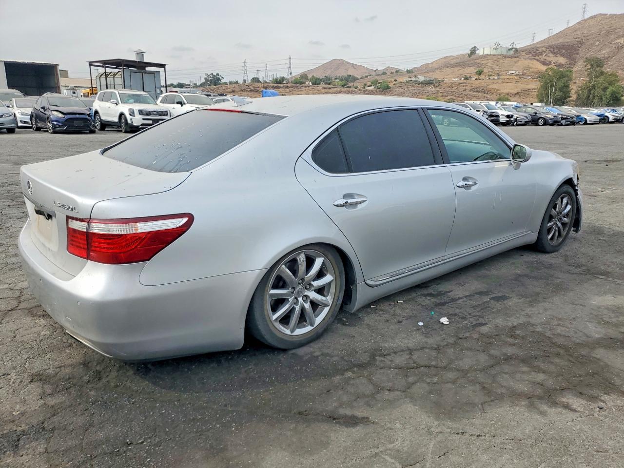 2007 Lexus Ls 460l Silver vin: JTHGL46F475004556