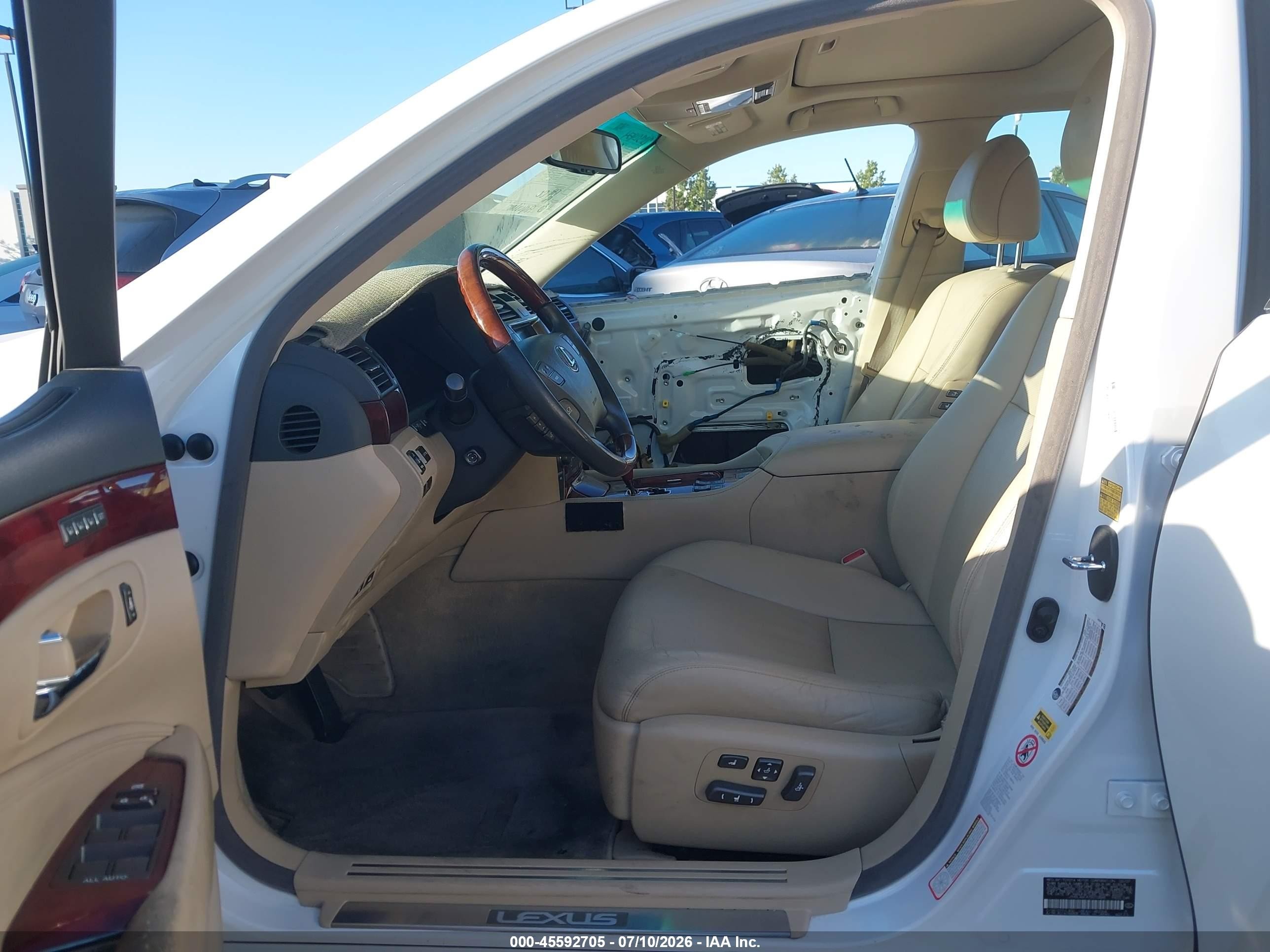 2007 Lexus Ls 460 L White vin: JTHGL46F475010888