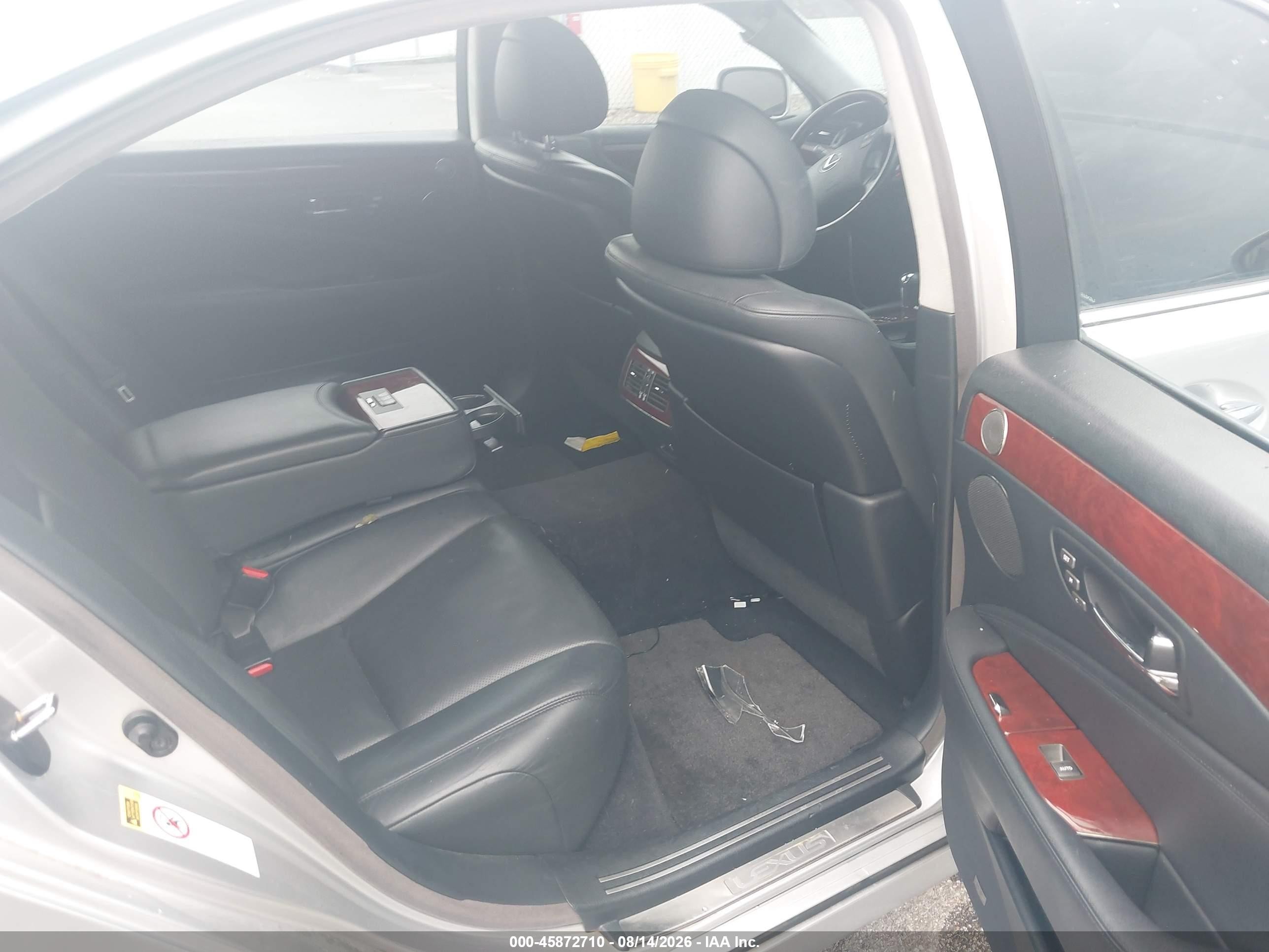 2007 Lexus Ls 460 L Silver vin: JTHGL46F575018594