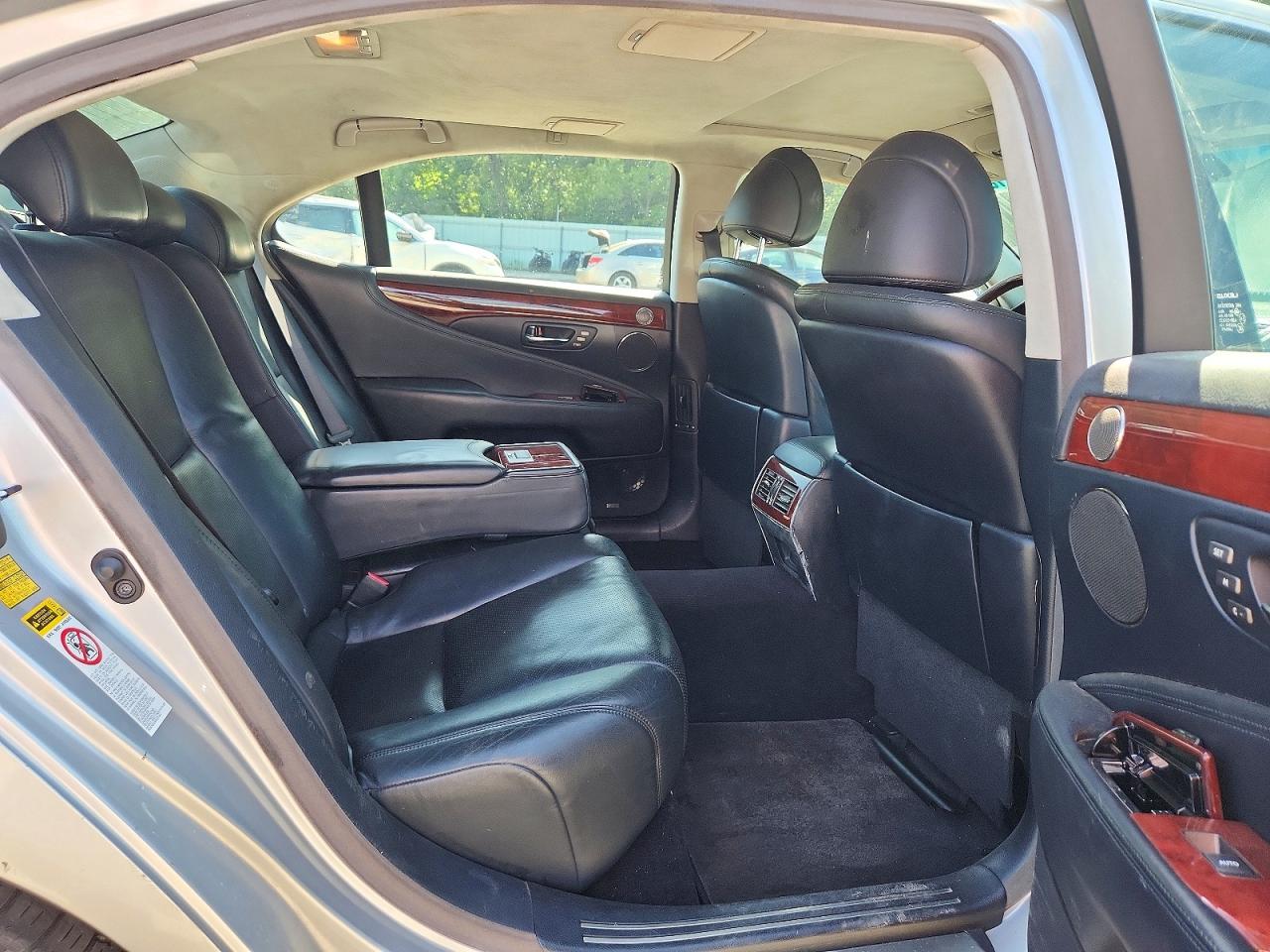 2007 Lexus Ls 460l Silver vin: JTHGL46F675012450