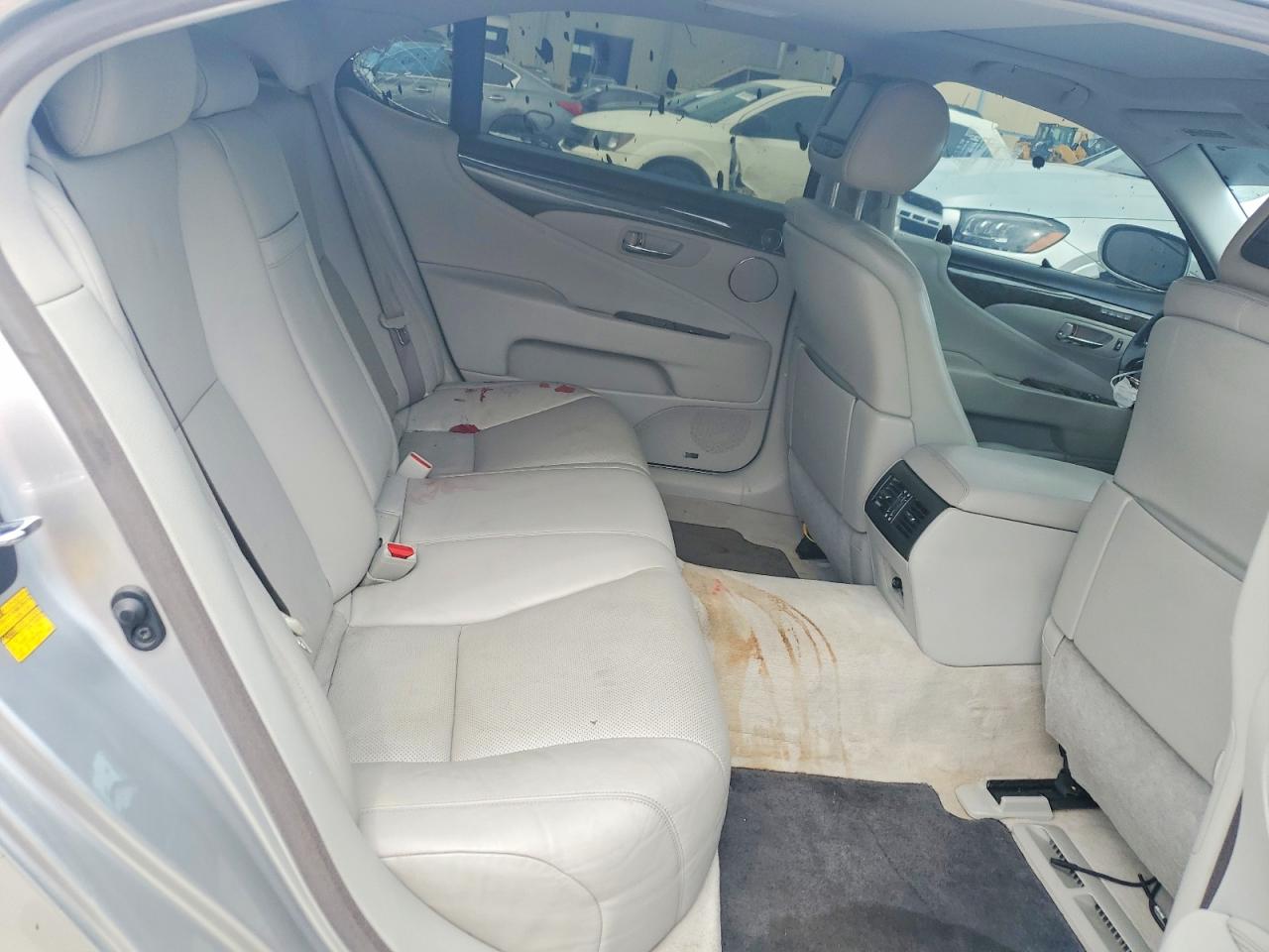 2008 Lexus Ls 460l Silver vin: JTHGL46F685033297