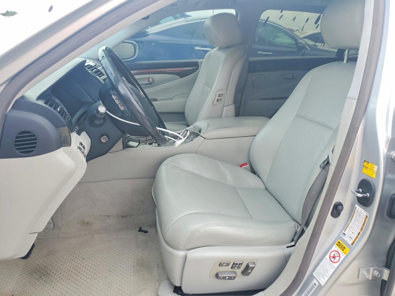 2008 Lexus Ls 460l Silver vin: JTHGL46F685033297