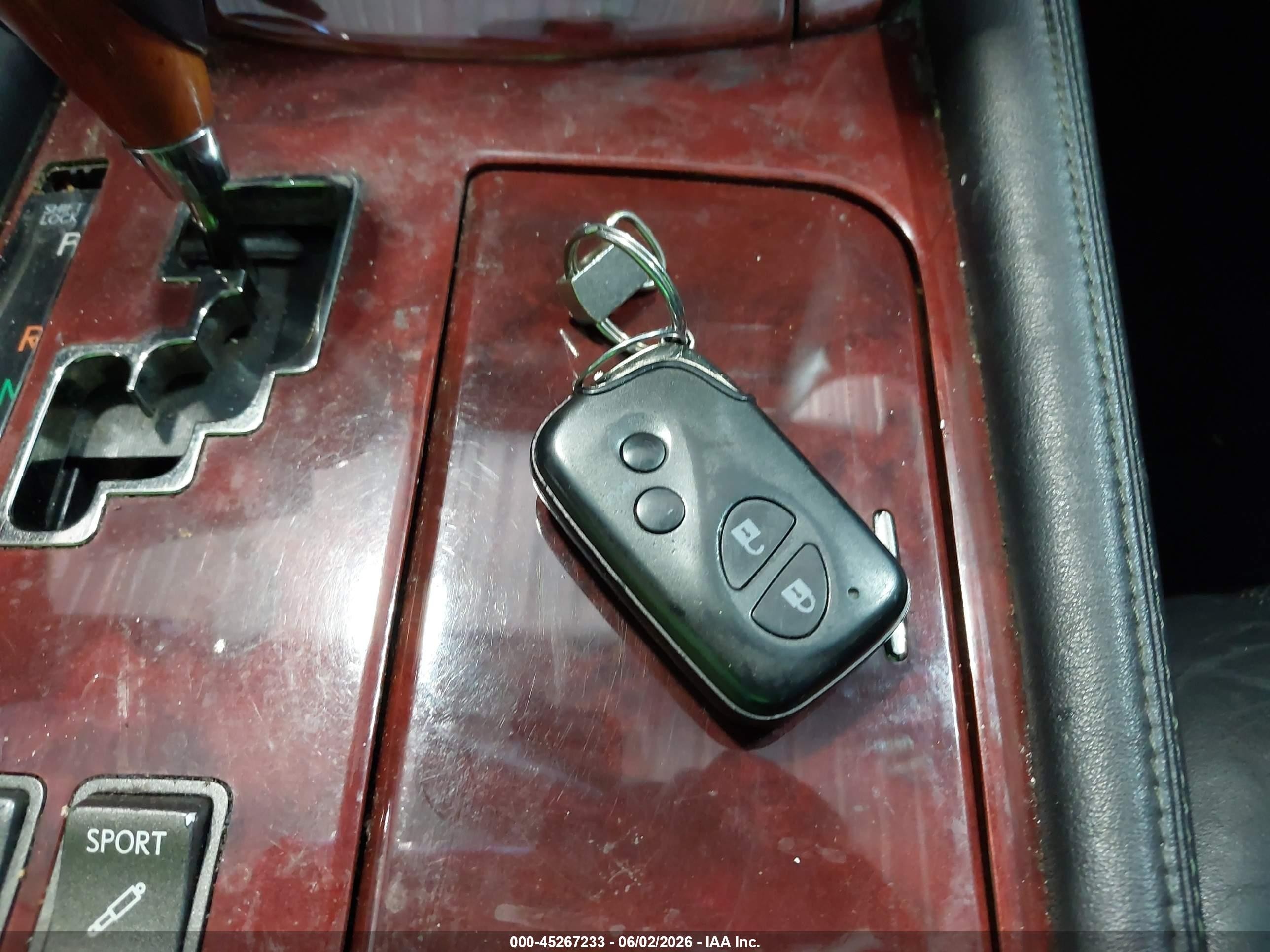 2007 Lexus Ls 460 L Серебряный vin: JTHGL46F775004101