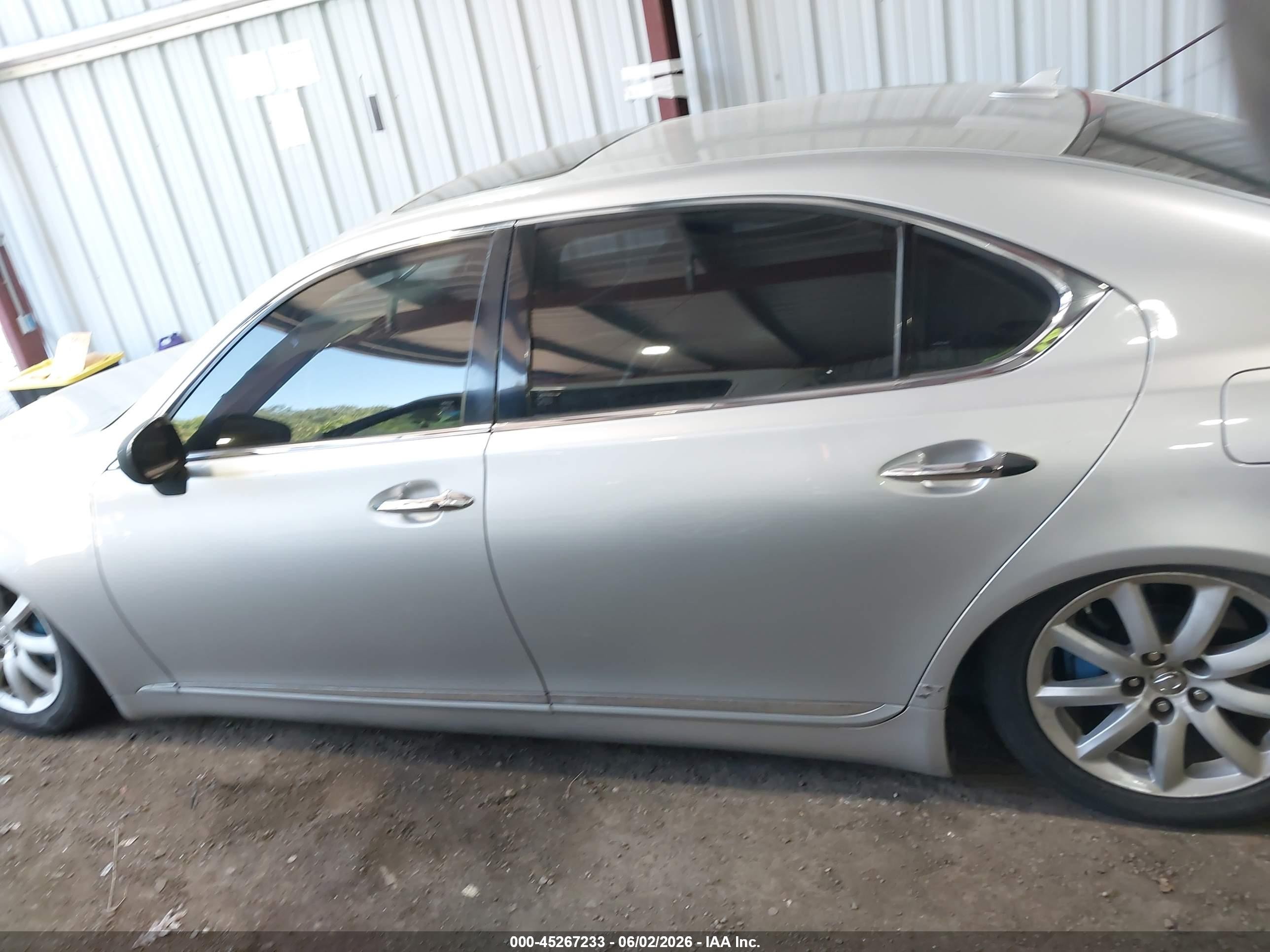 2007 Lexus Ls 460 L Серебряный vin: JTHGL46F775004101
