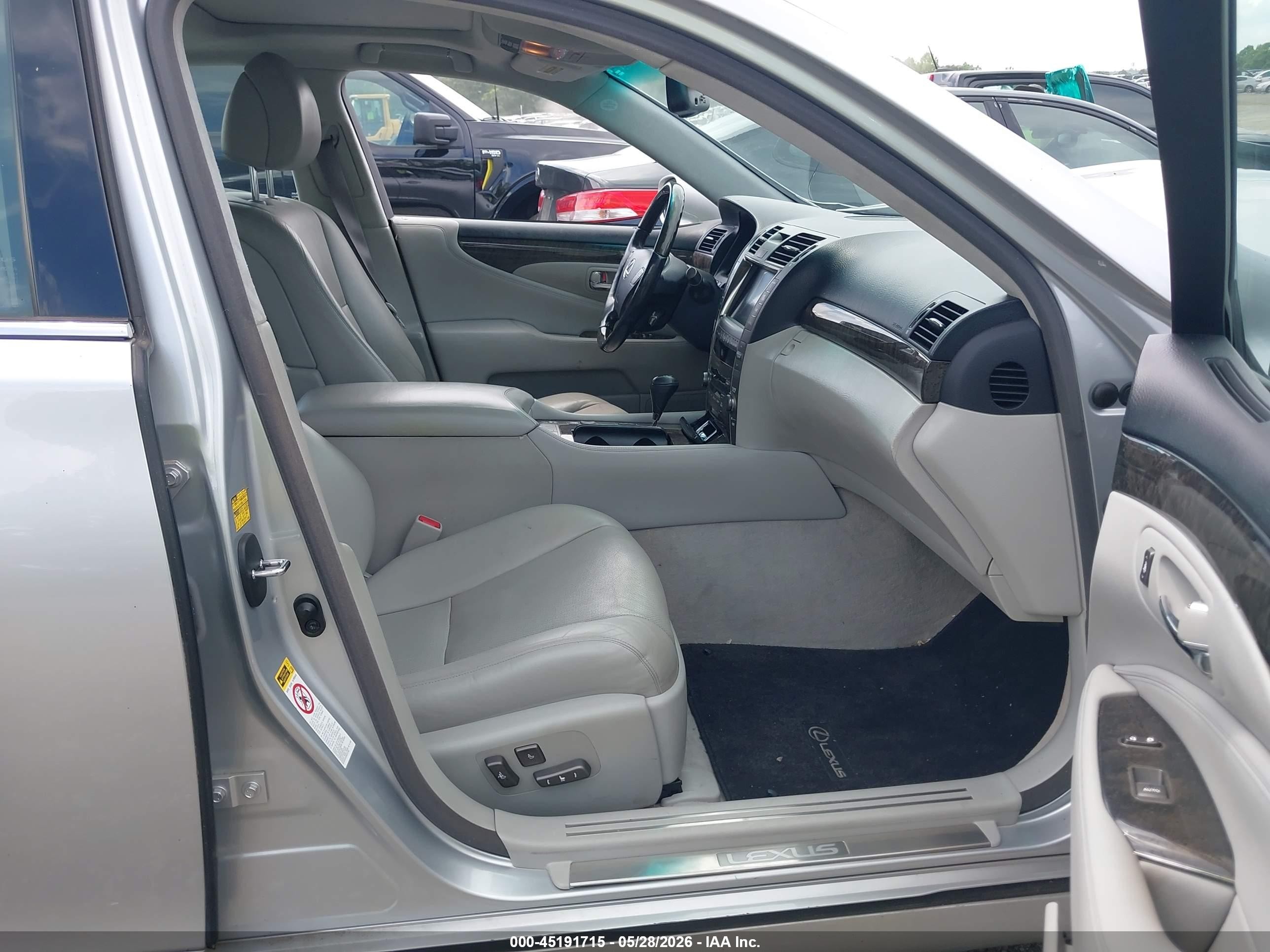 2007 Lexus Ls 460 L Silver vin: JTHGL46F775015759