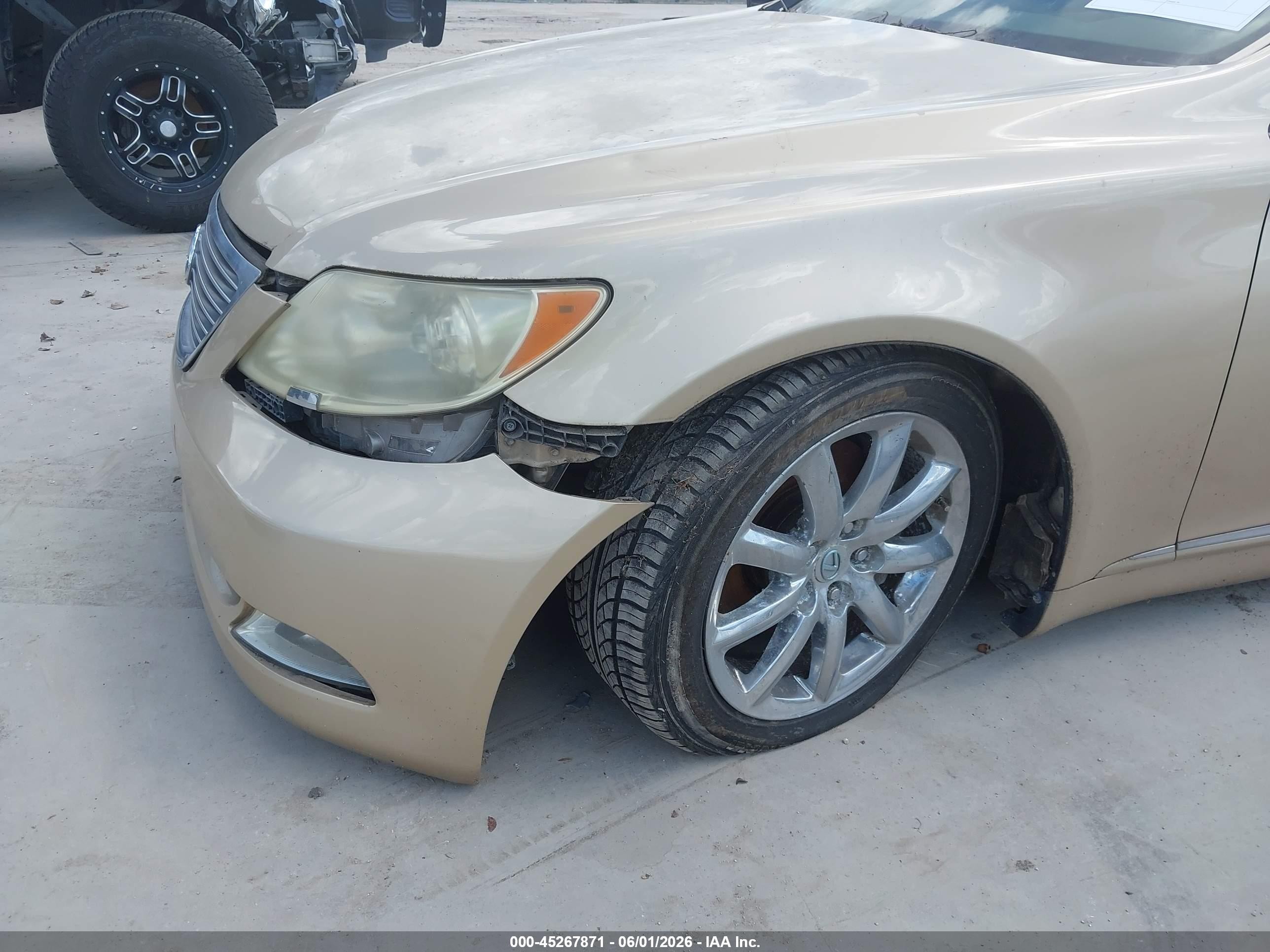 2007 Lexus Ls 460 L Gold vin: JTHGL46F775019701
