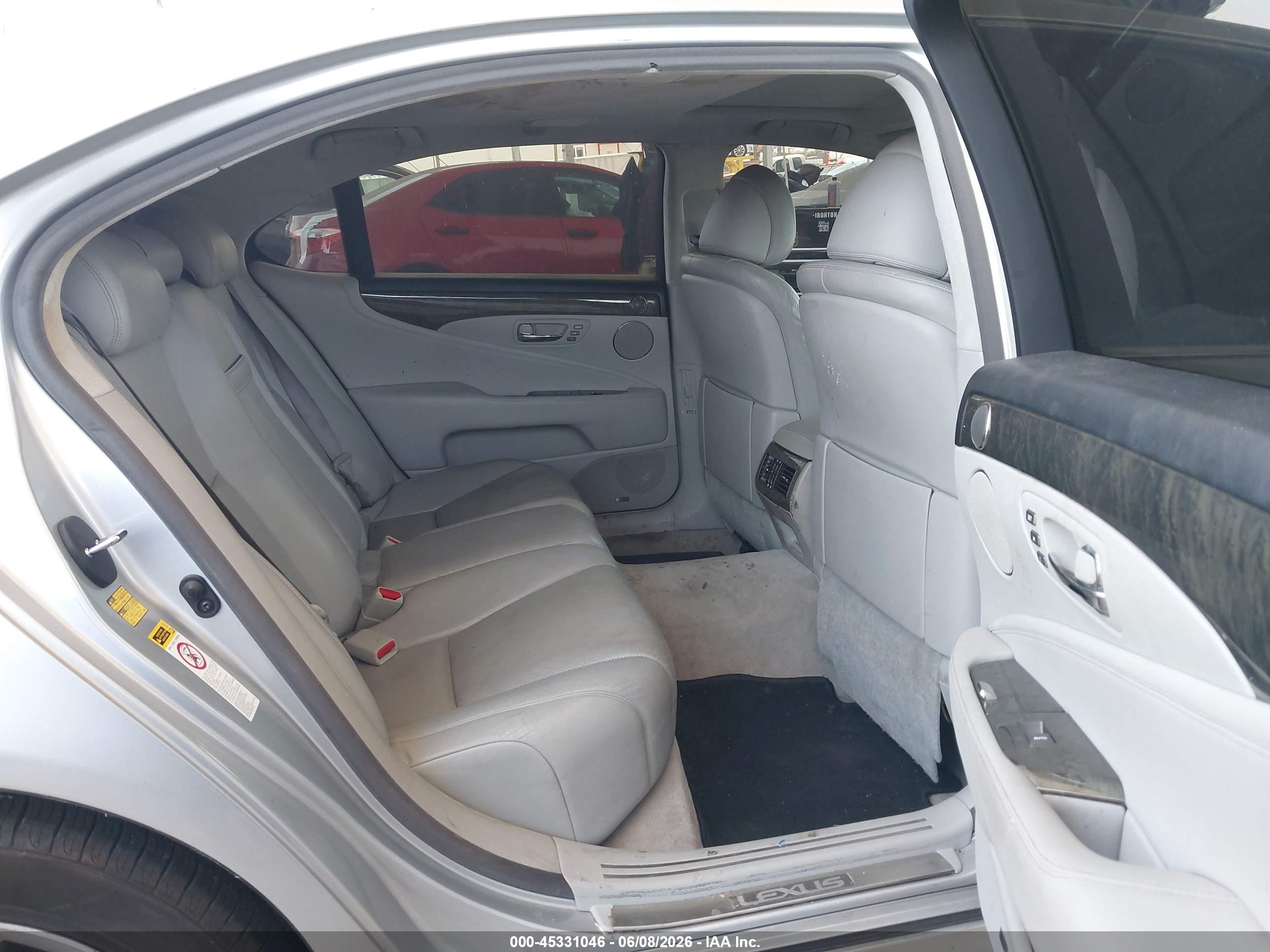 2007 Lexus Ls 460 L Silver vin: JTHGL46F975008666