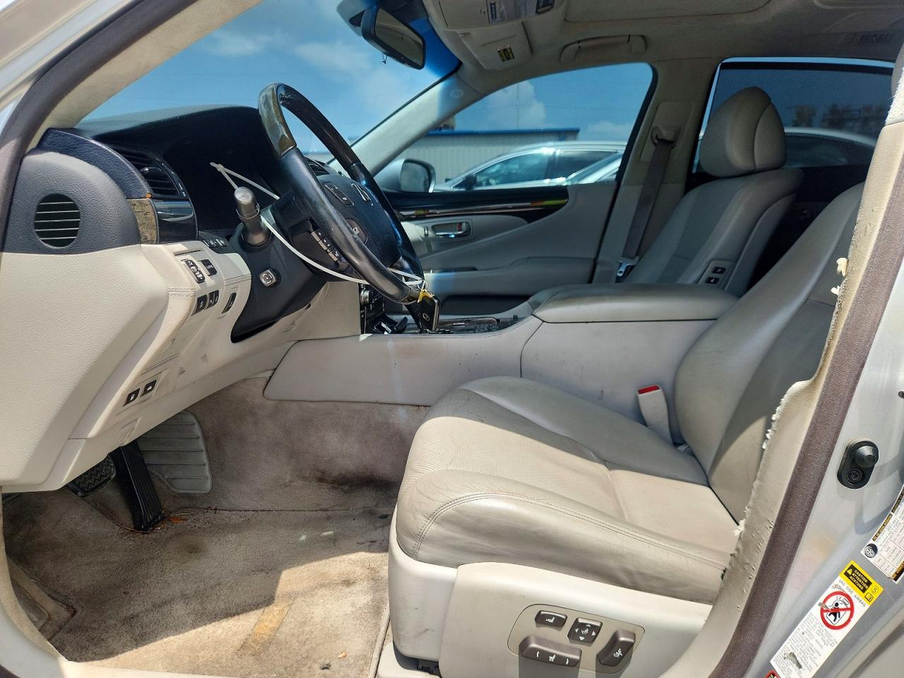 2007 Lexus Ls 460l Серебряный vin: JTHGL46FX75007705