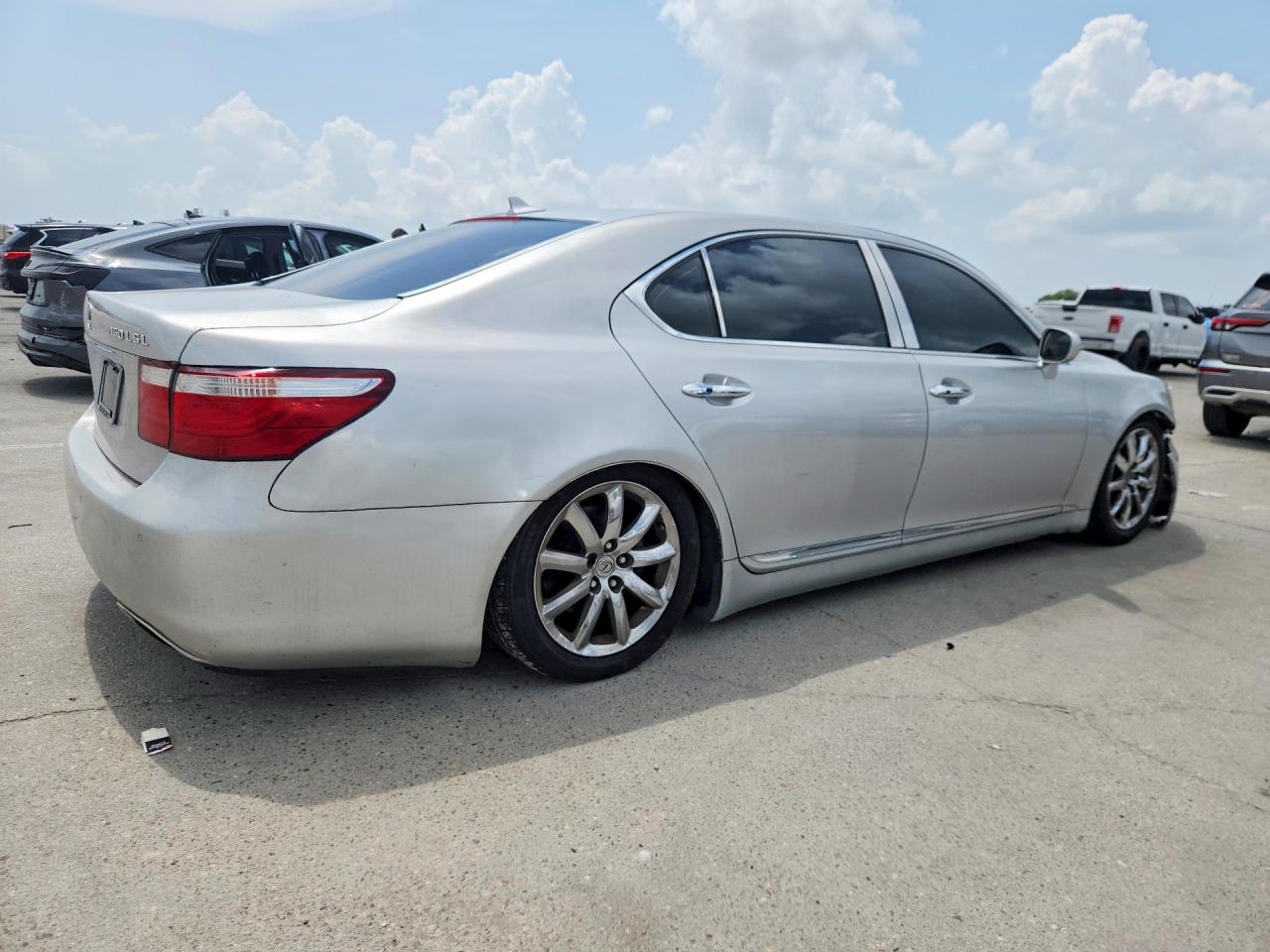 2007 Lexus Ls 460l Серебряный vin: JTHGL46FX75007705