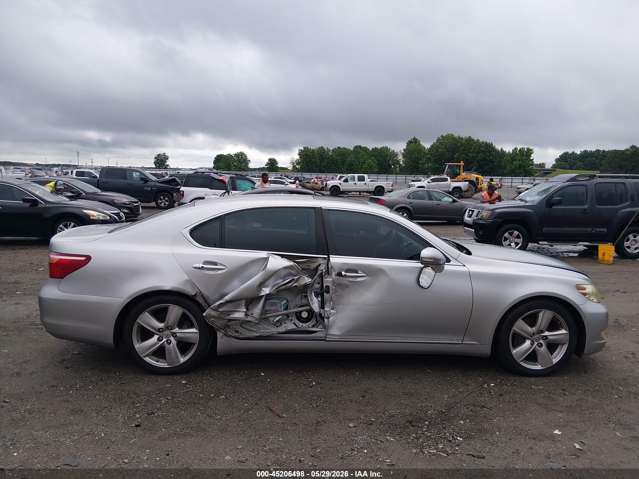 2010 Lexus Ls 460 L Silver vin: JTHGL5EF2A5038879