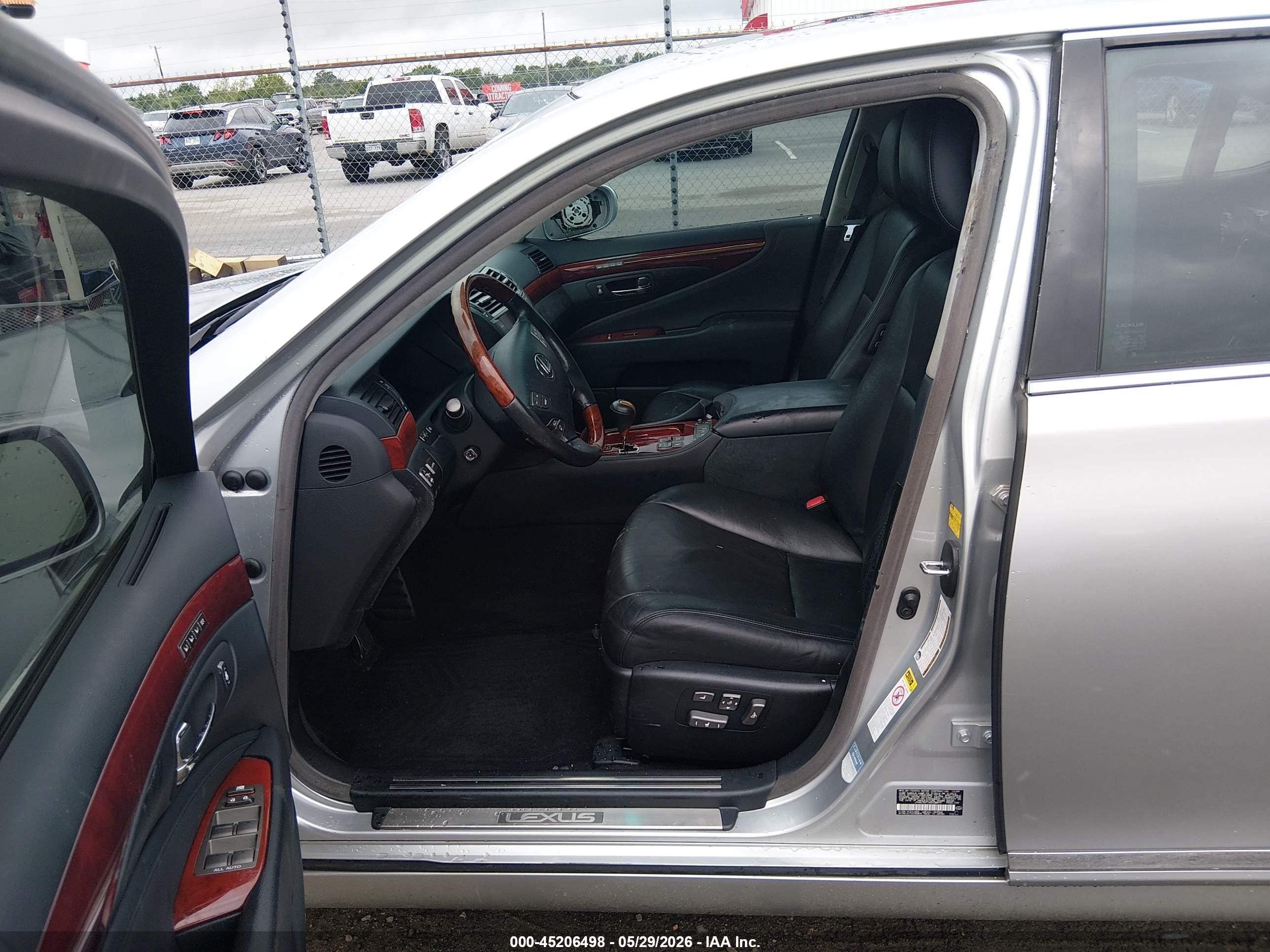 2010 Lexus Ls 460 L Silver vin: JTHGL5EF2A5038879