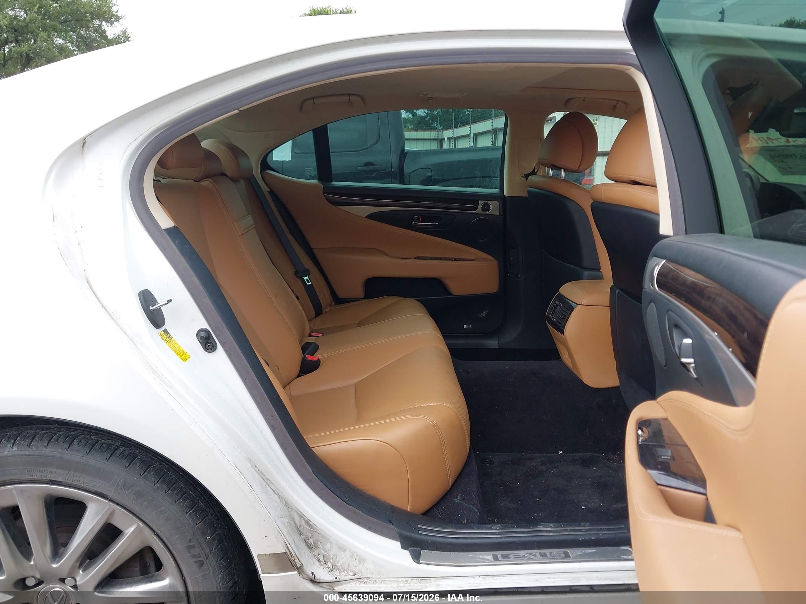2014 Lexus Ls 460 L White vin: JTHGL5EF2E5051864