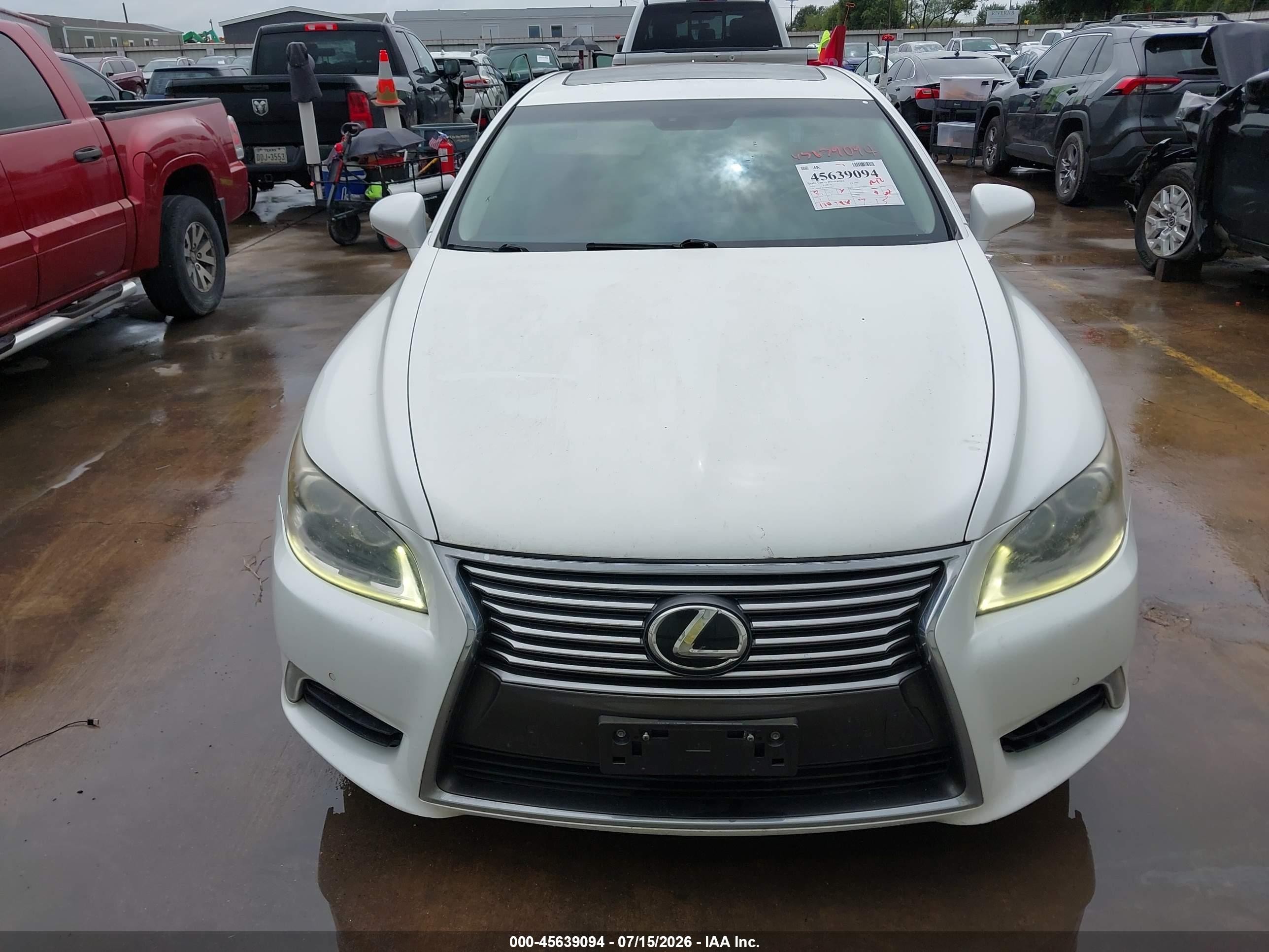 2014 Lexus Ls 460 L White vin: JTHGL5EF2E5051864
