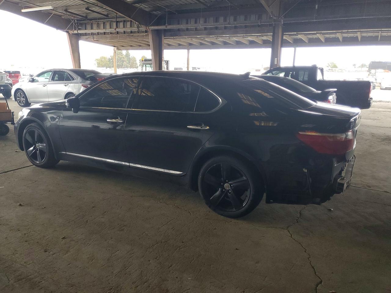2011 Lexus Ls 460l Черный vin: JTHGL5EF3B5043865