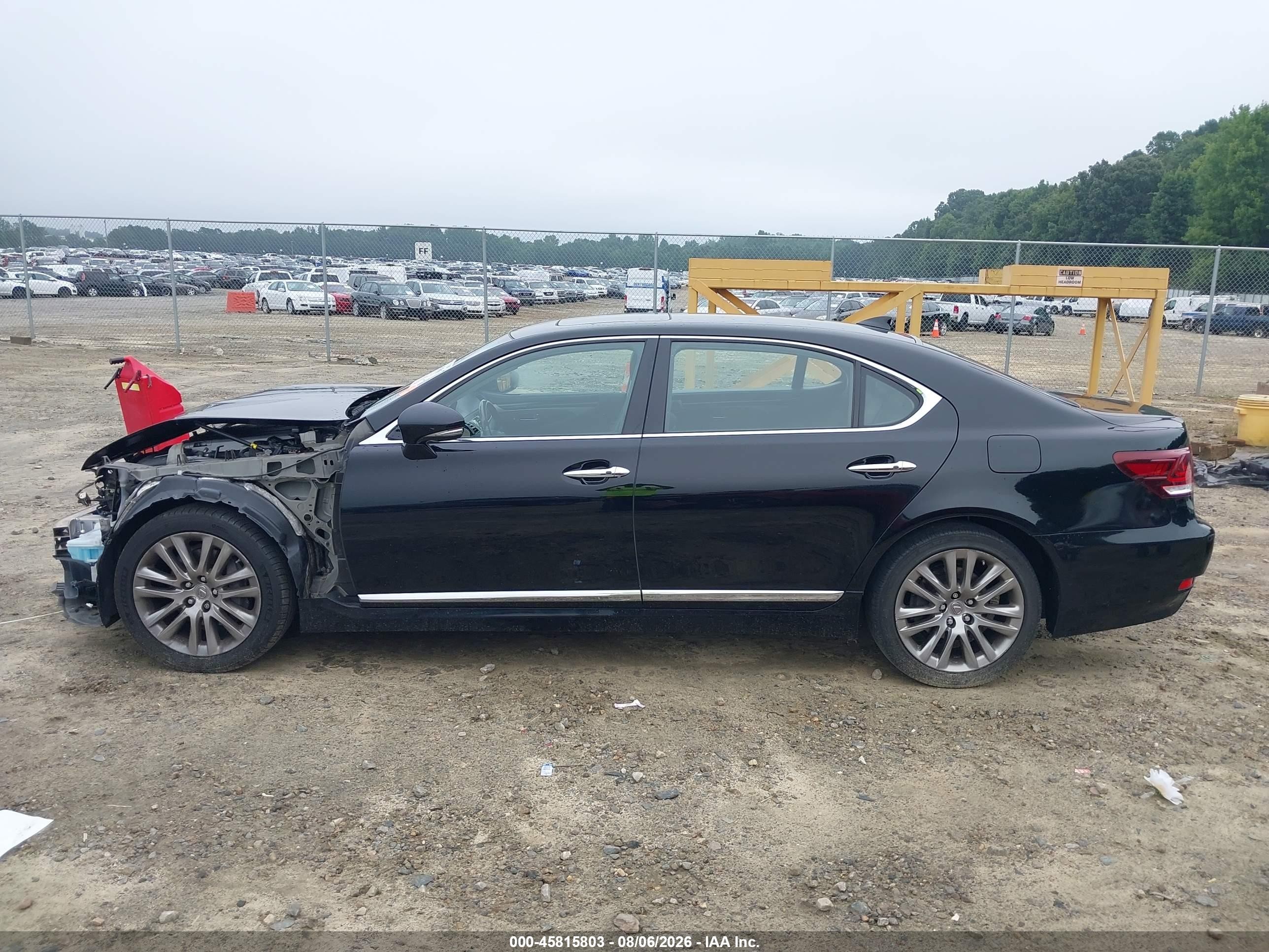 2014 Lexus Ls 460 L Черный vin: JTHGL5EF4E5053289
