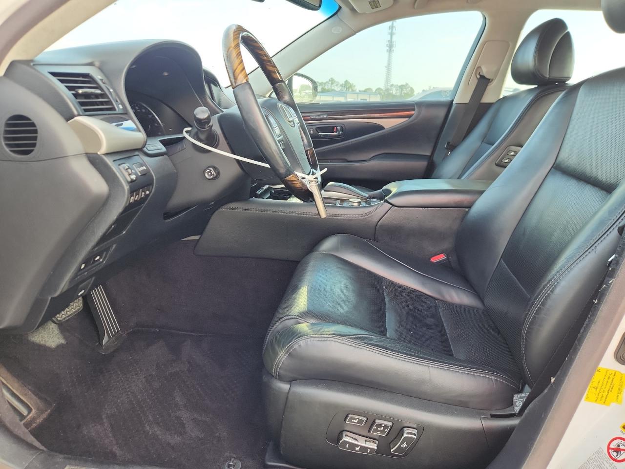 2013 Lexus Ls 460l White vin: JTHGL5EF6D5047945