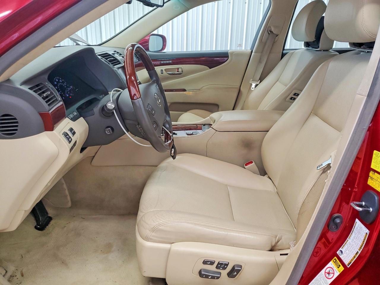 2010 Lexus Ls 460l Red vin: JTHGL5EF7A5039896