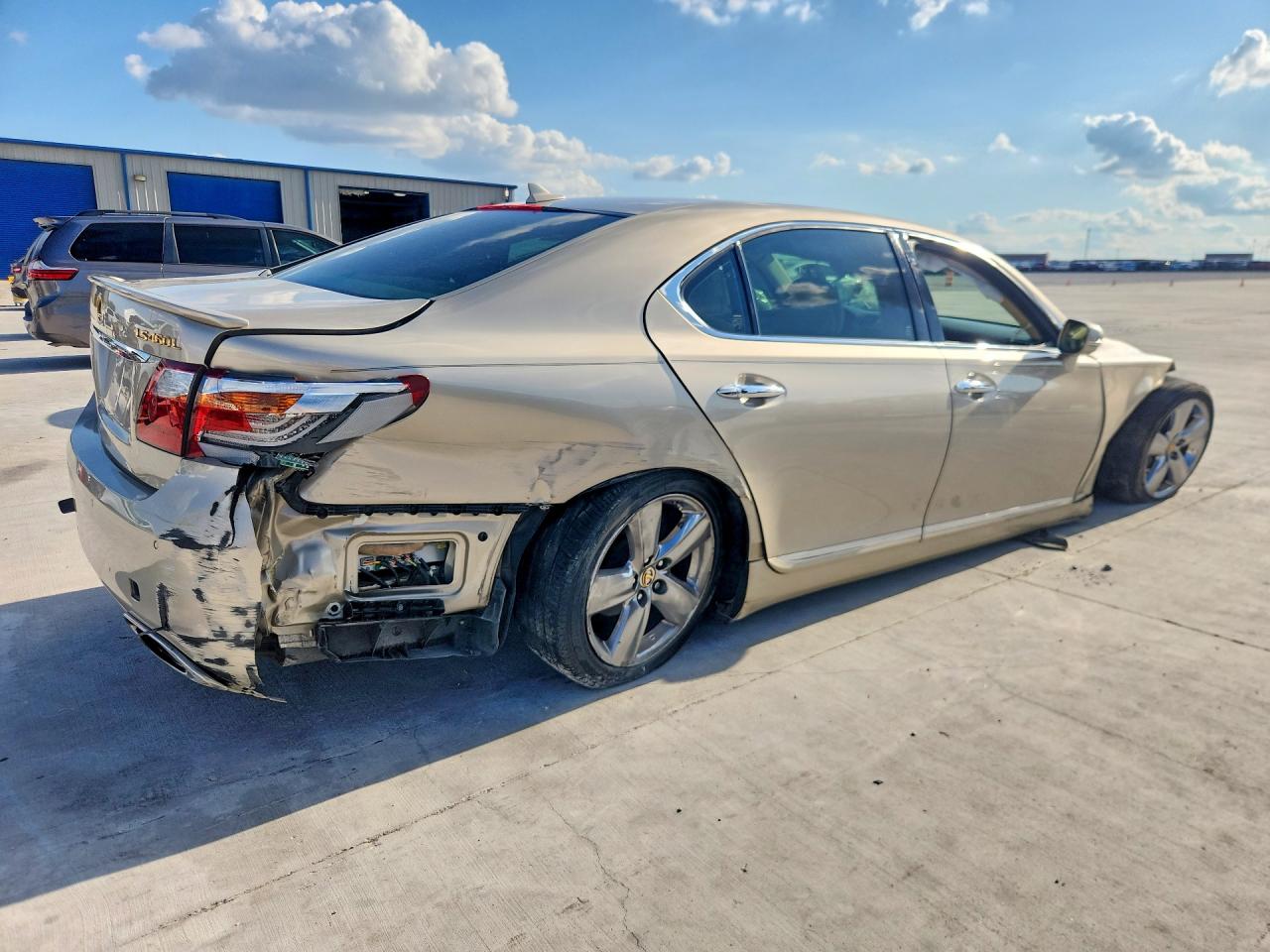 2012 Lexus Ls 460l Gold vin: JTHGL5EF9C5046576