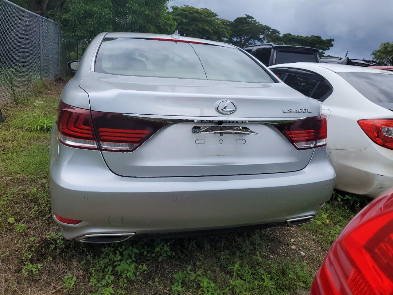 2015 Lexus Ls 460l Silver vin: JTHGL5EFXF5055498