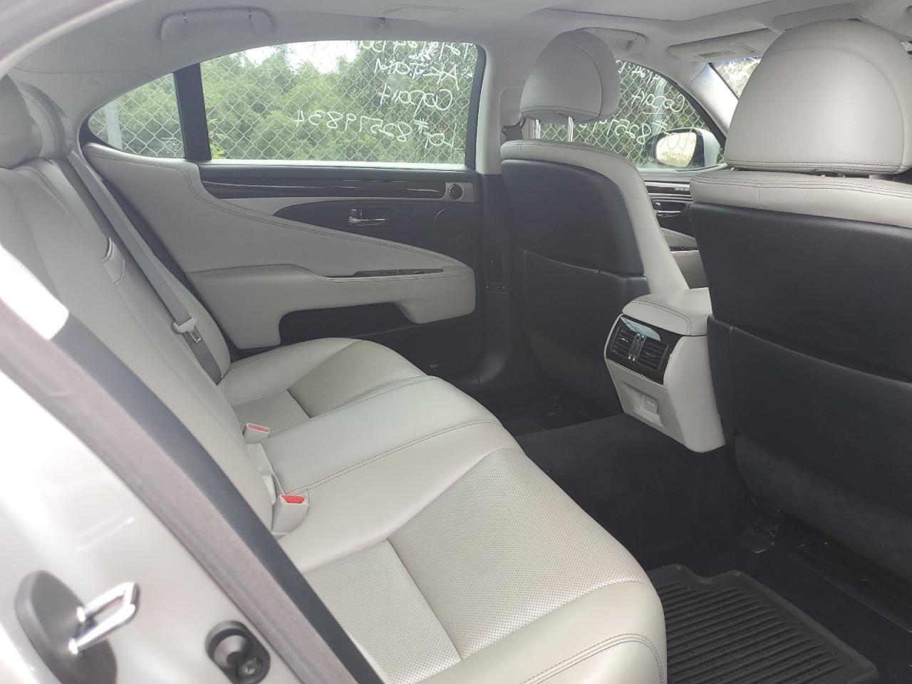 2015 Lexus Ls 460l Silver vin: JTHGL5EFXF5055498