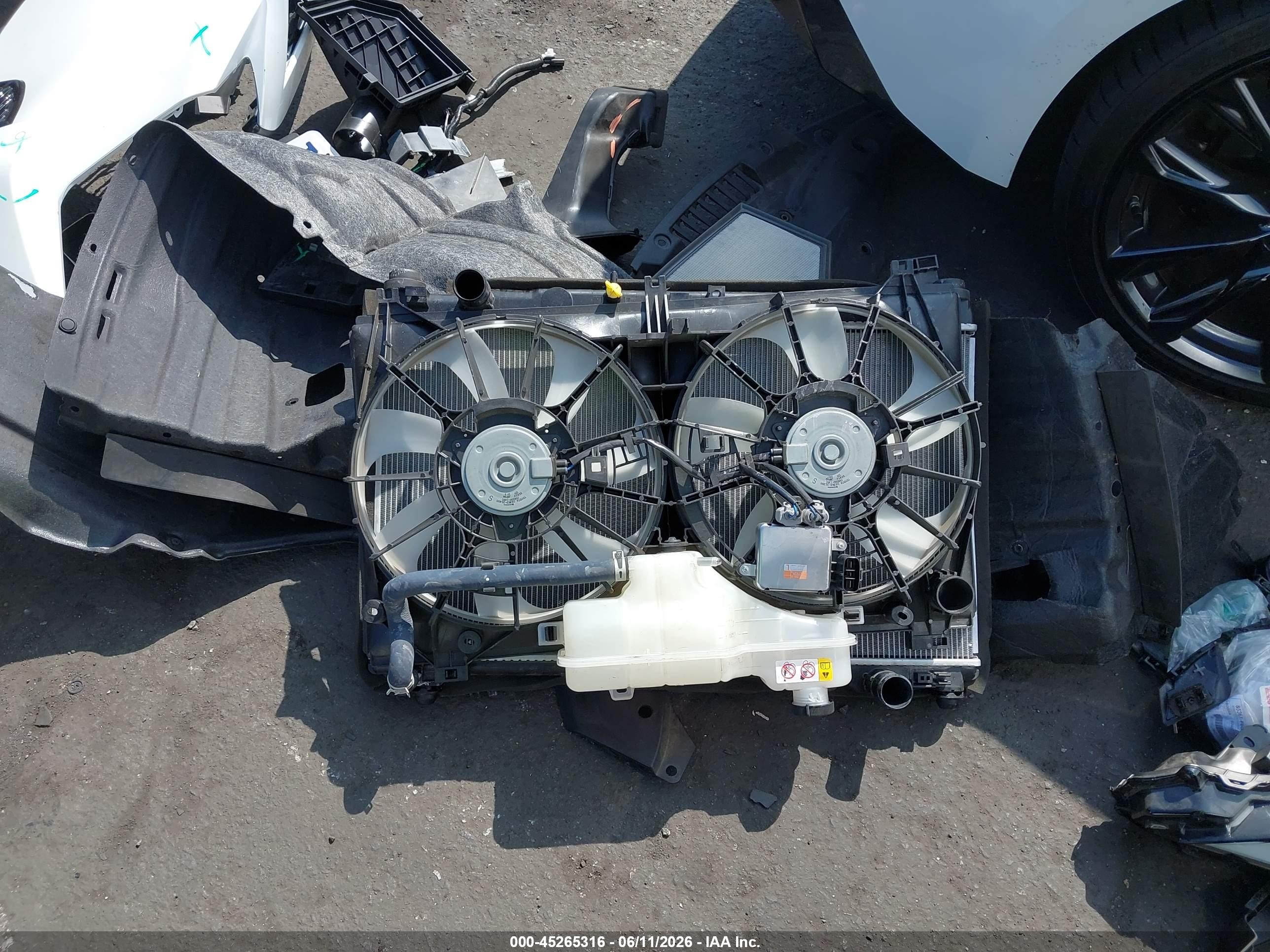 2024 Lexus Is 350 F Sport White vin: JTHGZ1B21R5075653