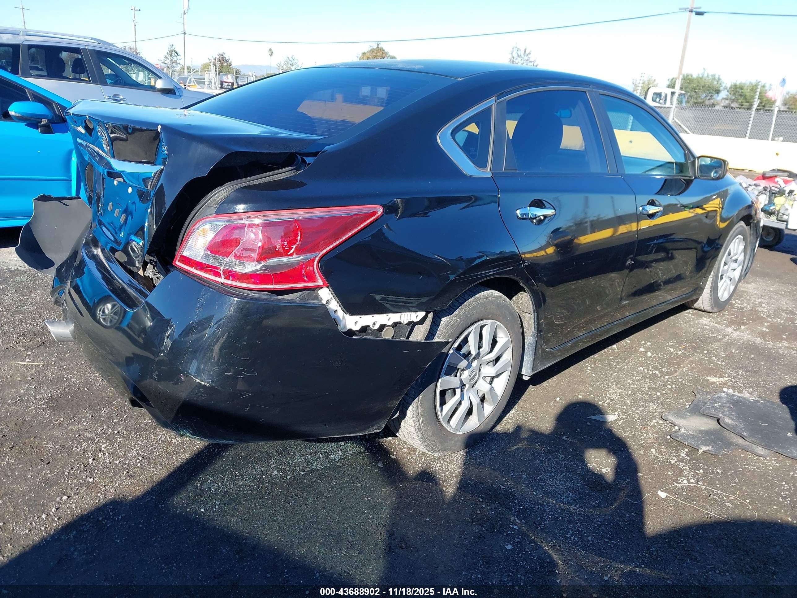 2013 Nissan Altima 2.5 S Black vin: 1N4AL3AP0DC232374