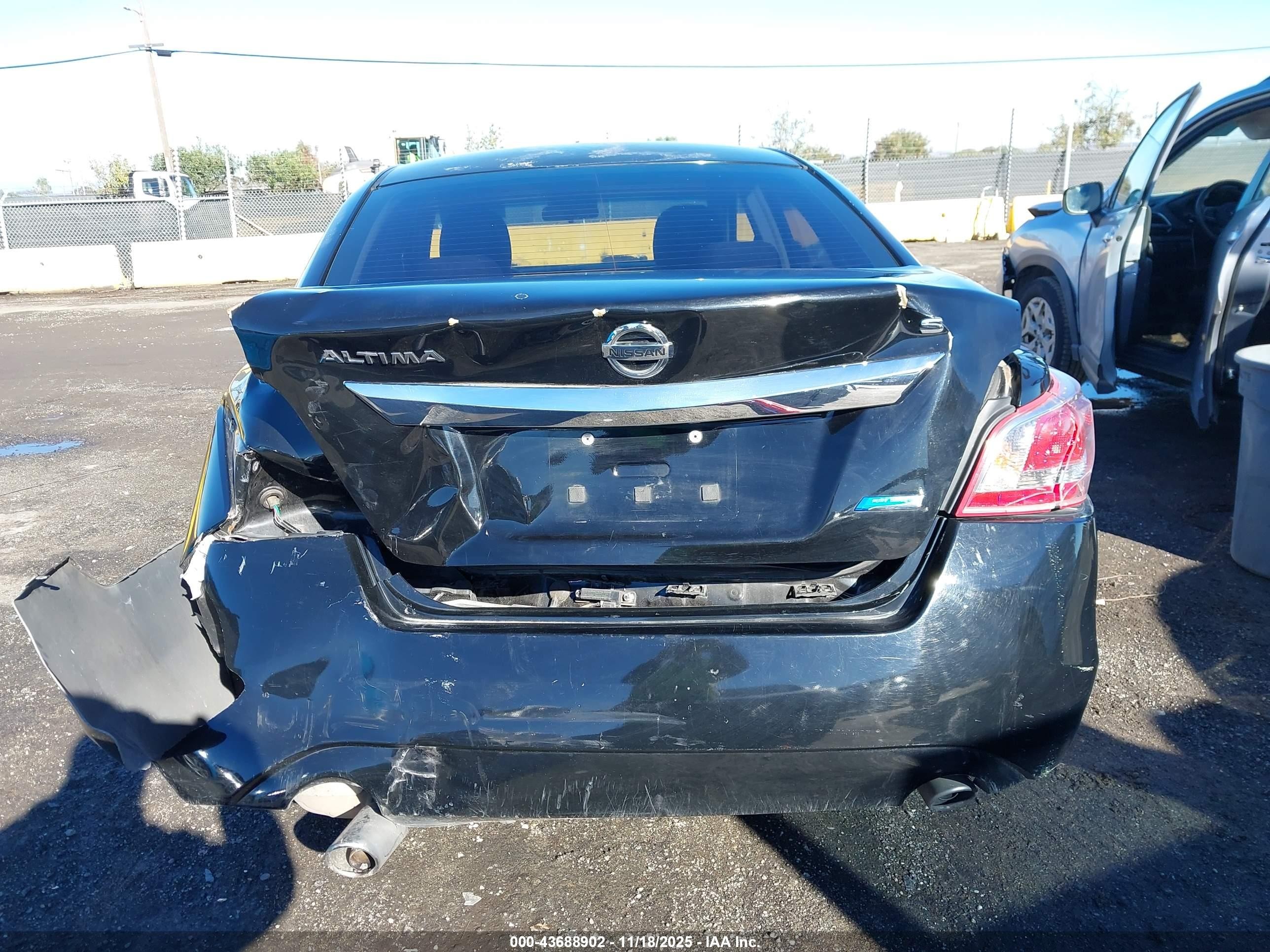 2013 Nissan Altima 2.5 S Black vin: 1N4AL3AP0DC232374