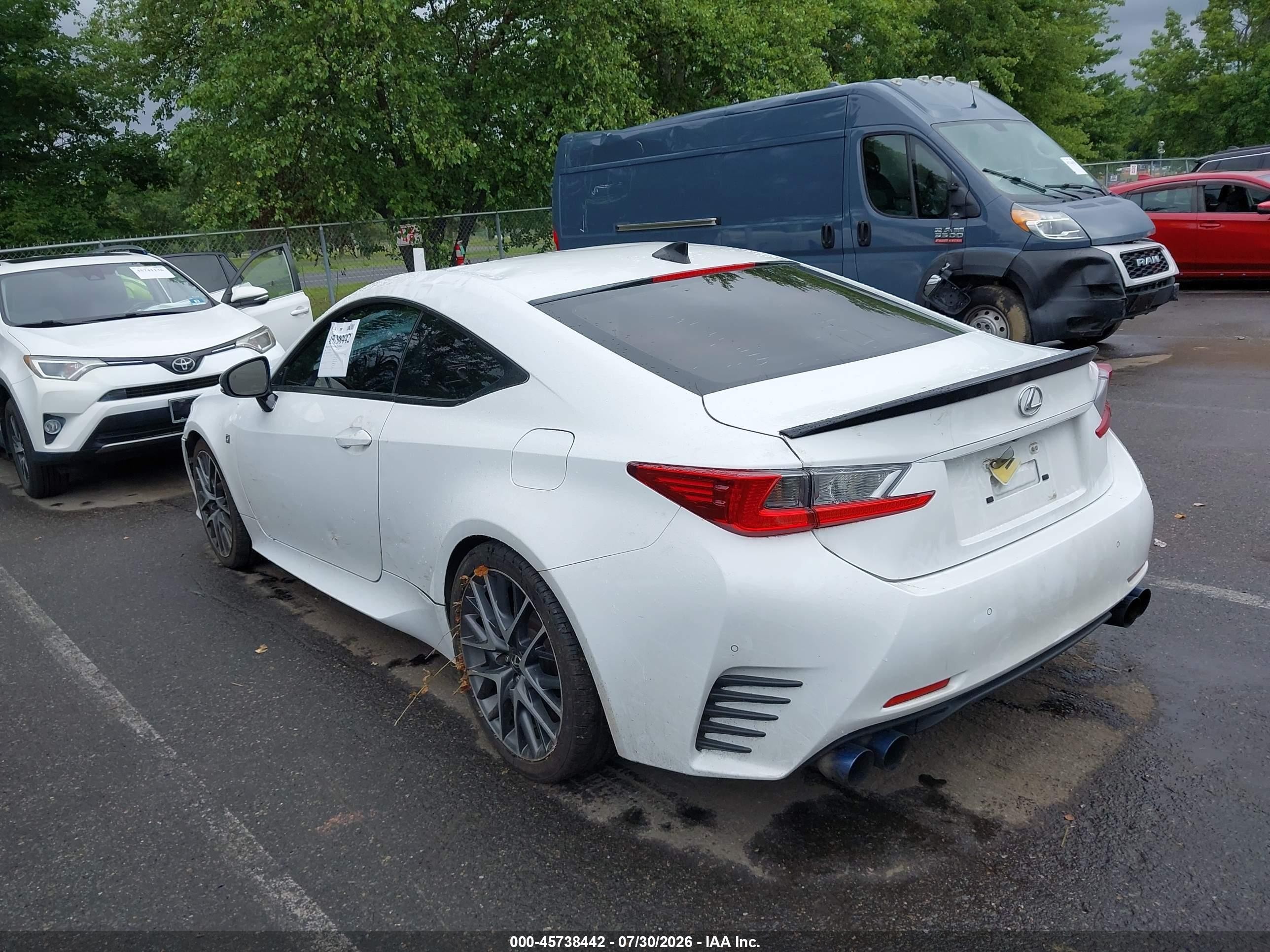 2016 Lexus Rc 200t   White vin: JTHHA5BC7G5001338