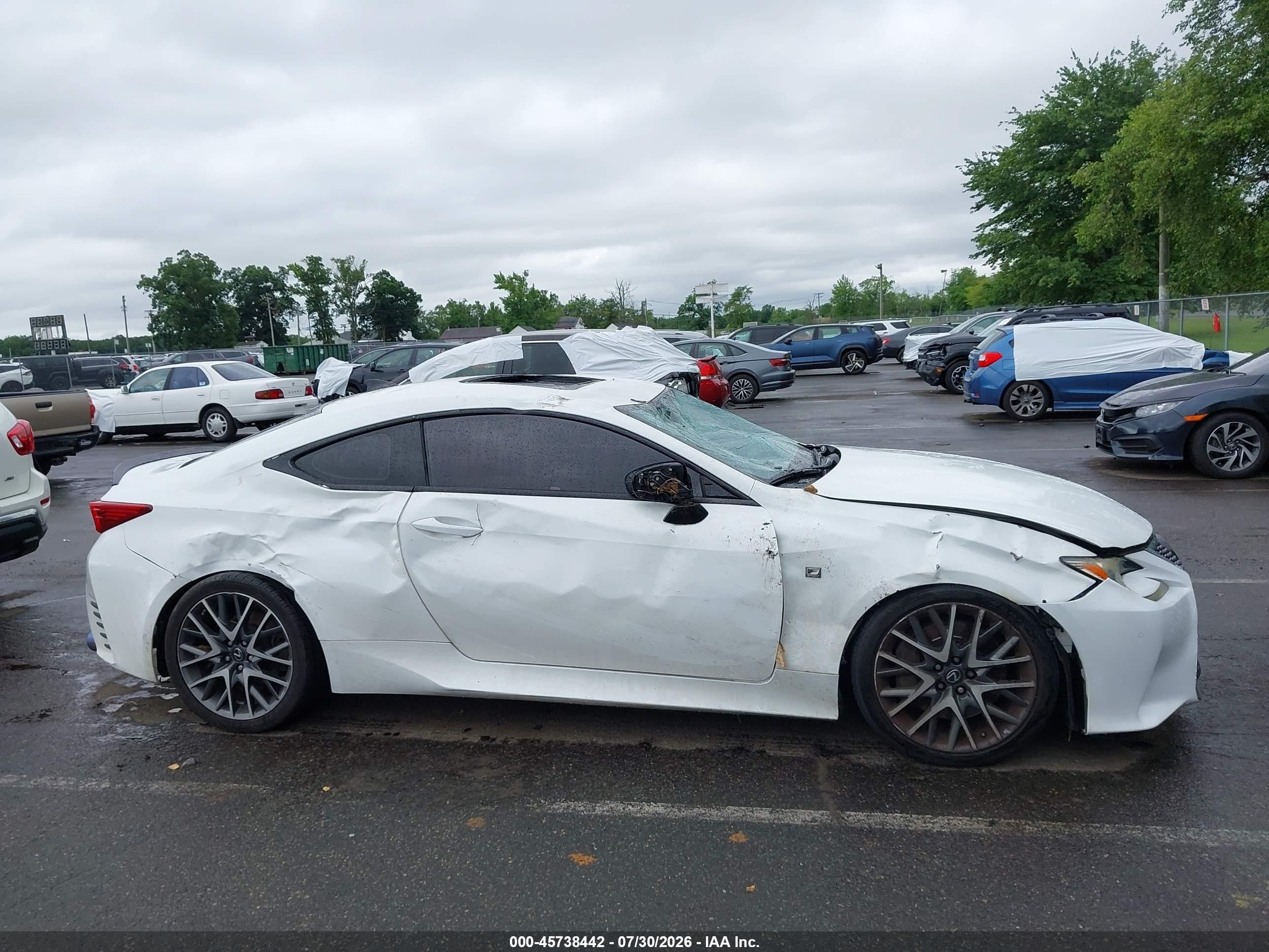 2016 Lexus Rc 200t   White vin: JTHHA5BC7G5001338