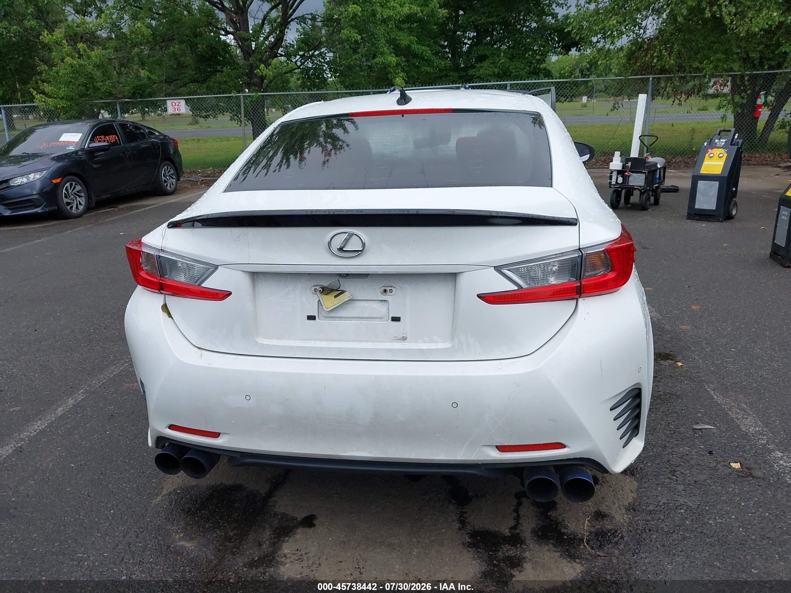 2016 Lexus Rc 200t   White vin: JTHHA5BC7G5001338