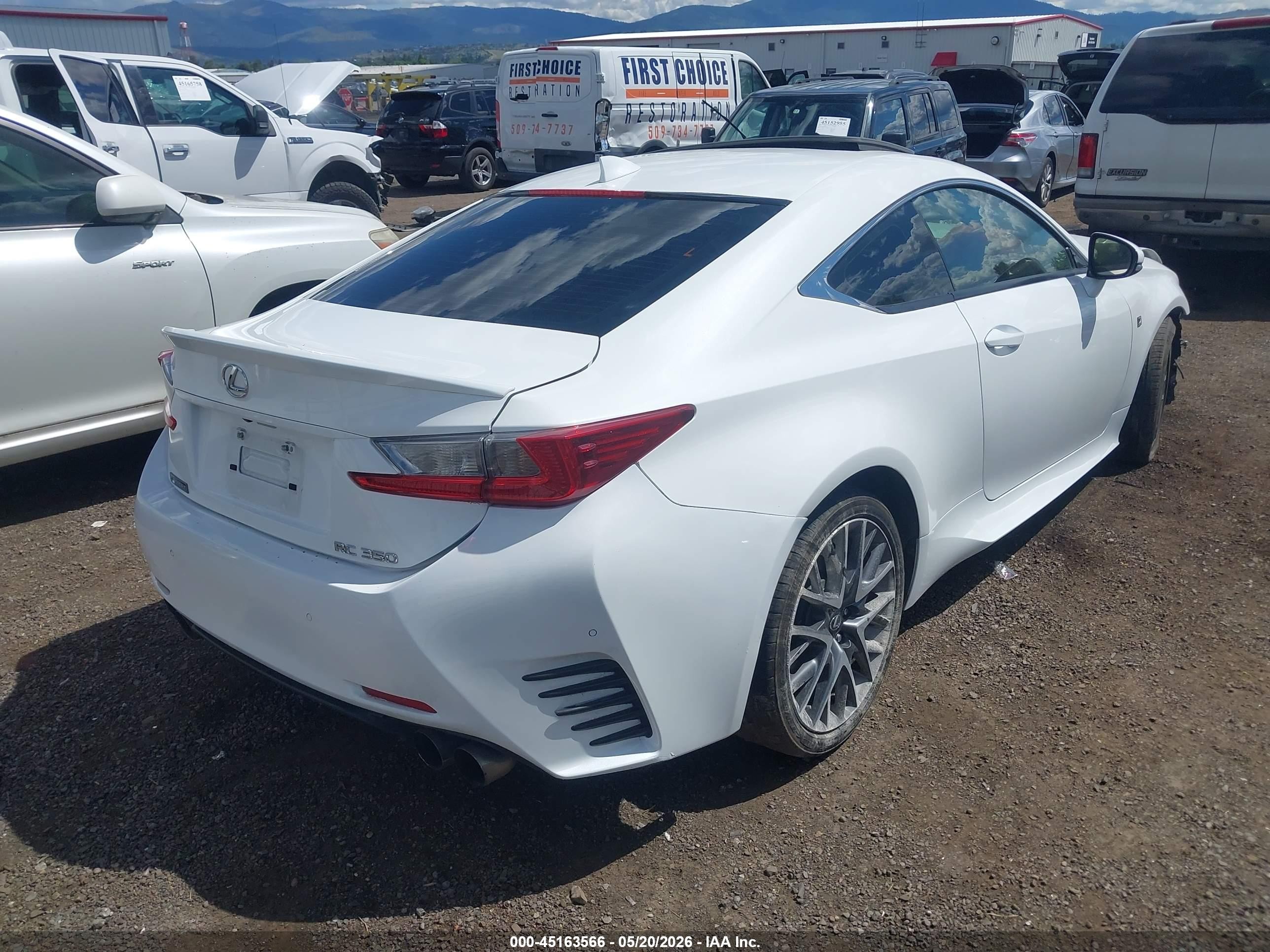 2015 Lexus Rc 350   White vin: JTHHE5BC0F5009073