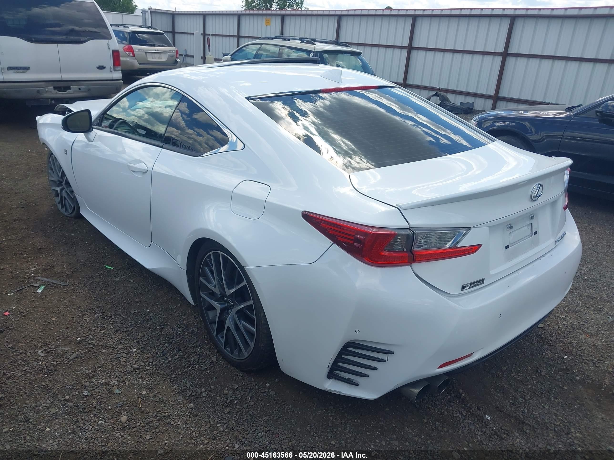 2015 Lexus Rc 350   White vin: JTHHE5BC0F5009073