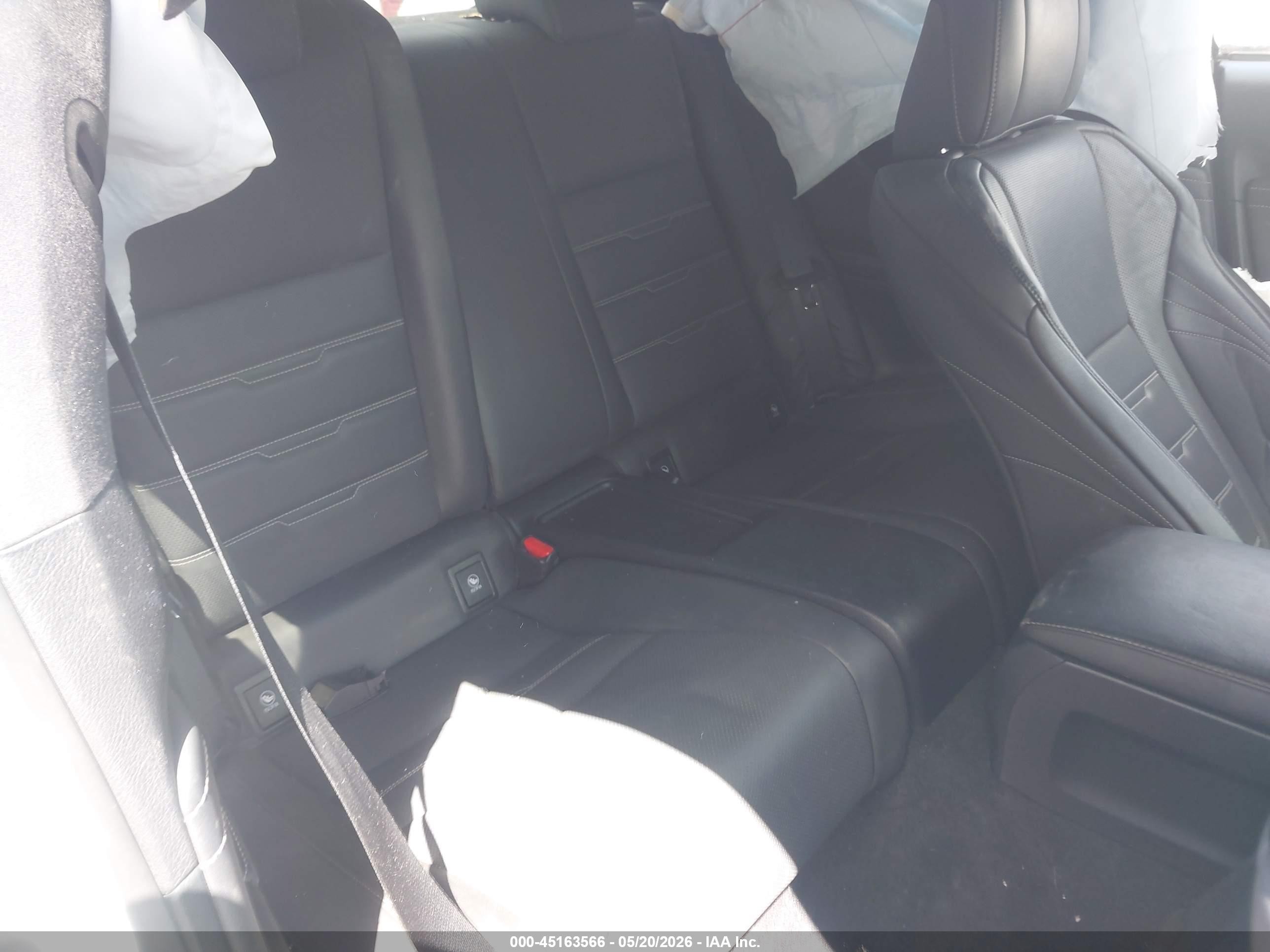 2015 Lexus Rc 350   White vin: JTHHE5BC0F5009073