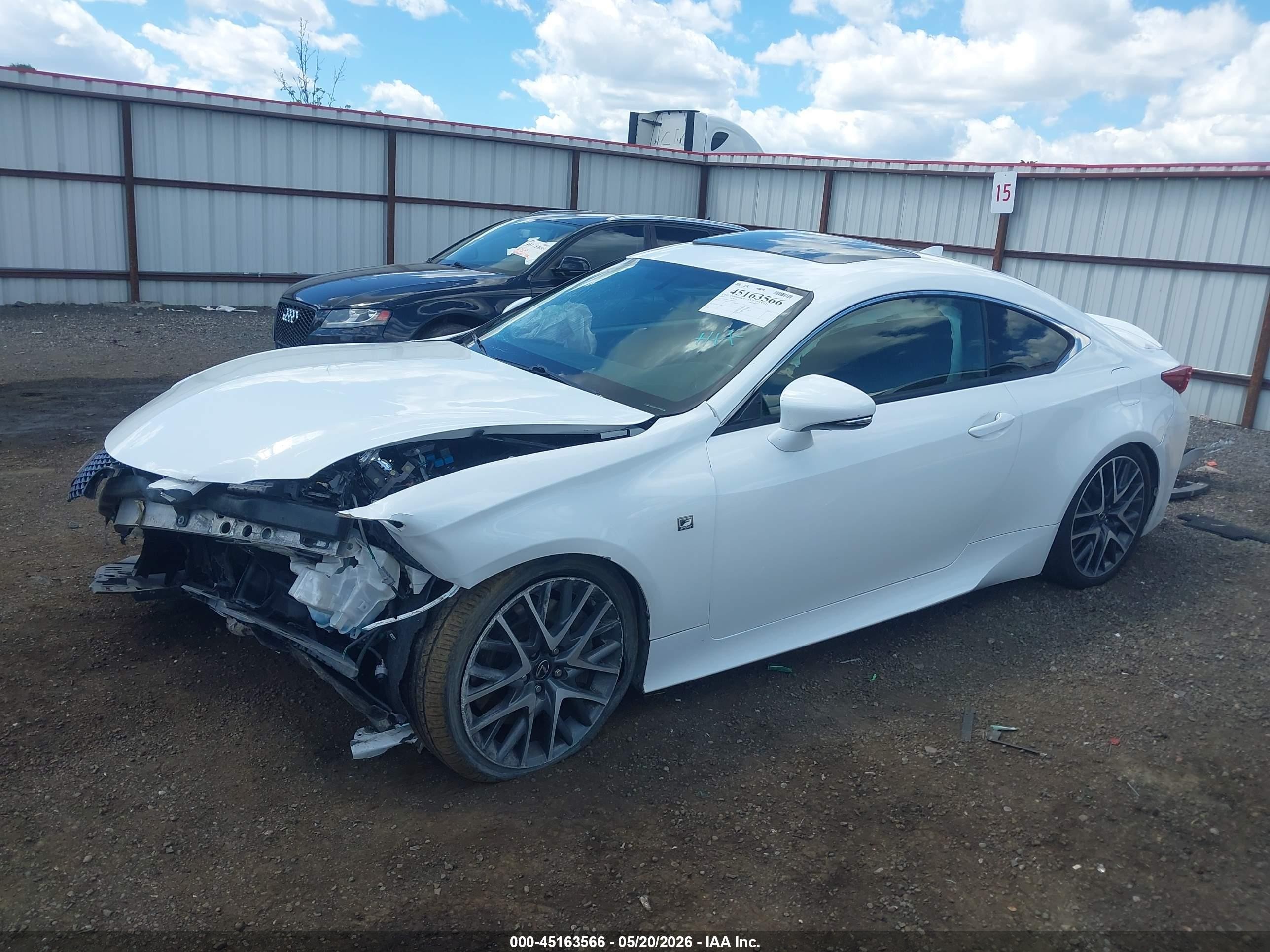2015 Lexus Rc 350   White vin: JTHHE5BC0F5009073