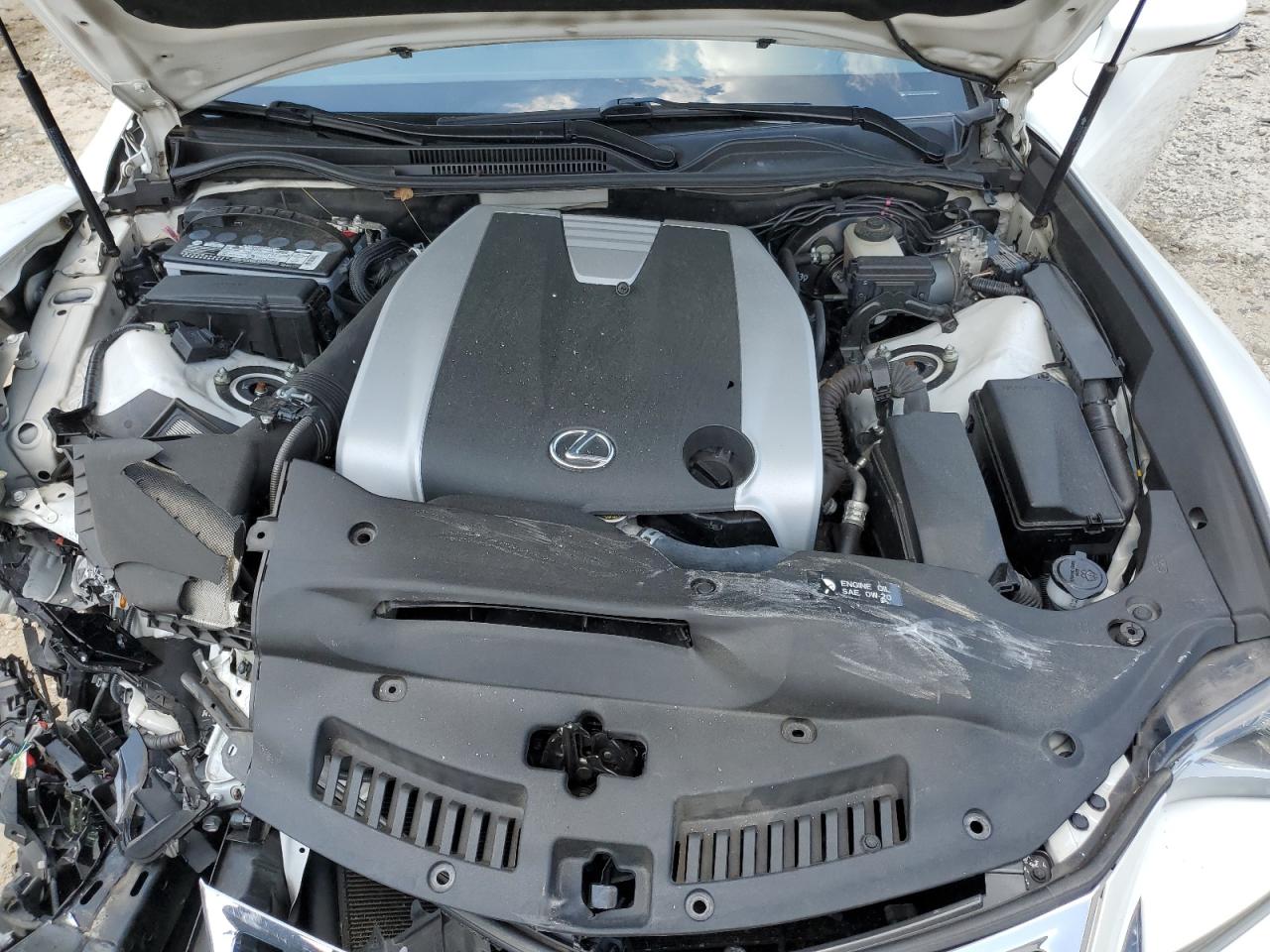 2015 Lexus Rc 350   White vin: JTHHE5BC1F5000799