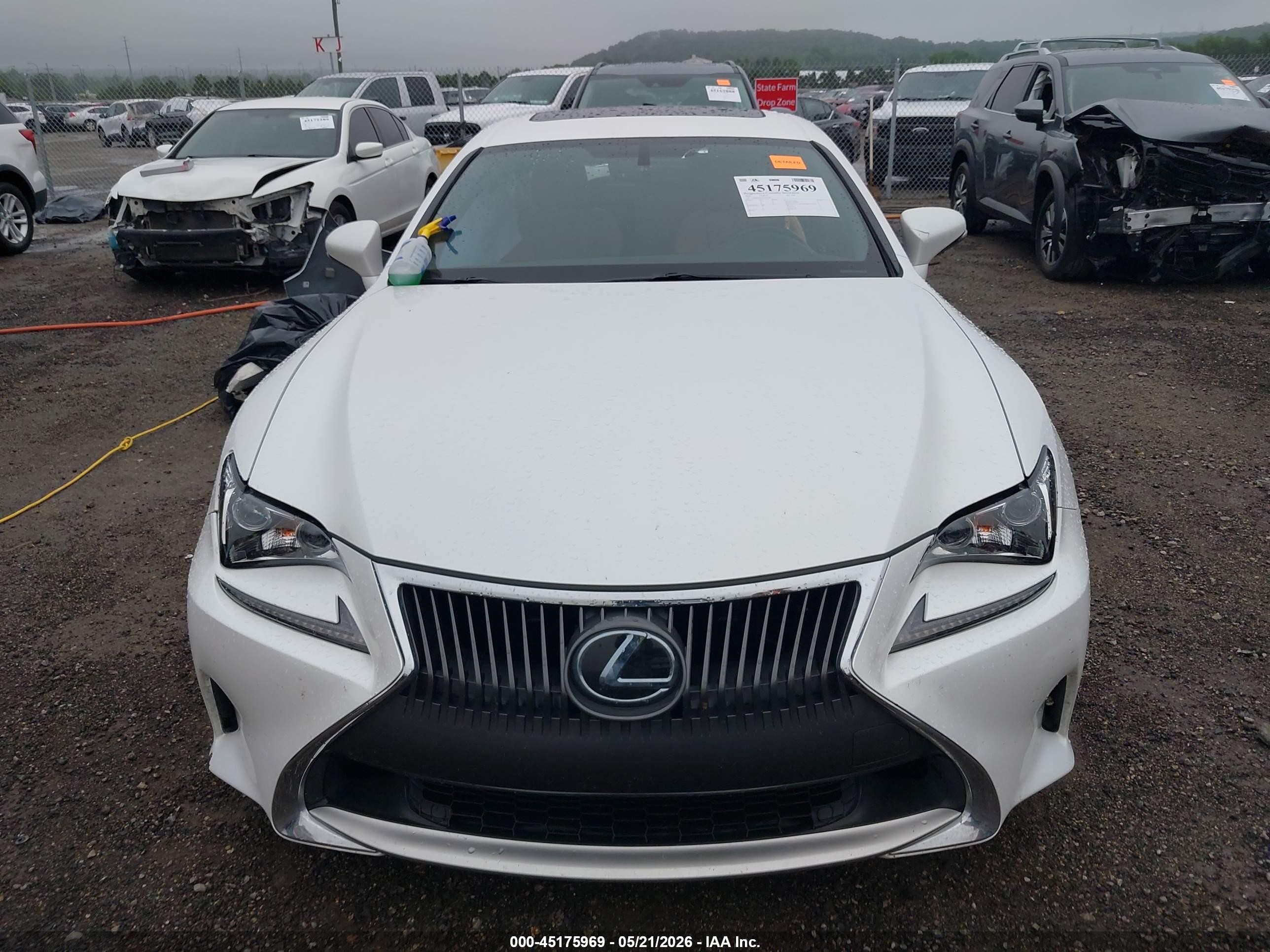 2016 Lexus Rc 350   White vin: JTHHE5BC6G5013274