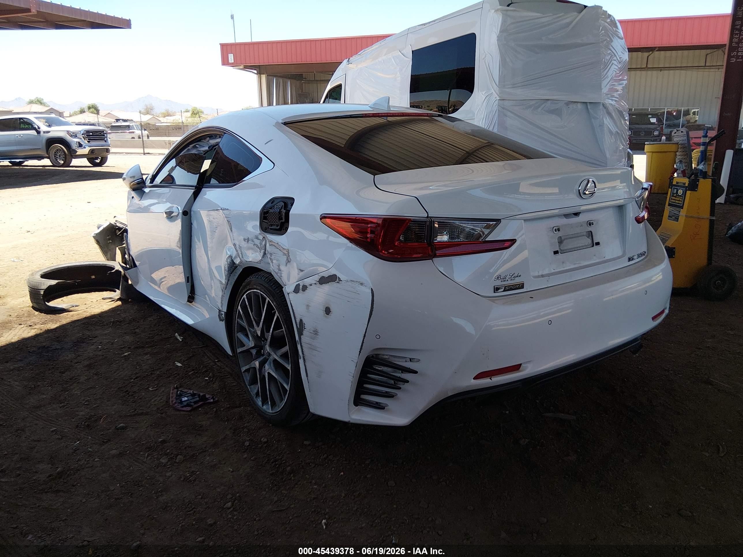 2015 Lexus Rc 350   White vin: JTHHE5BC9F5002820