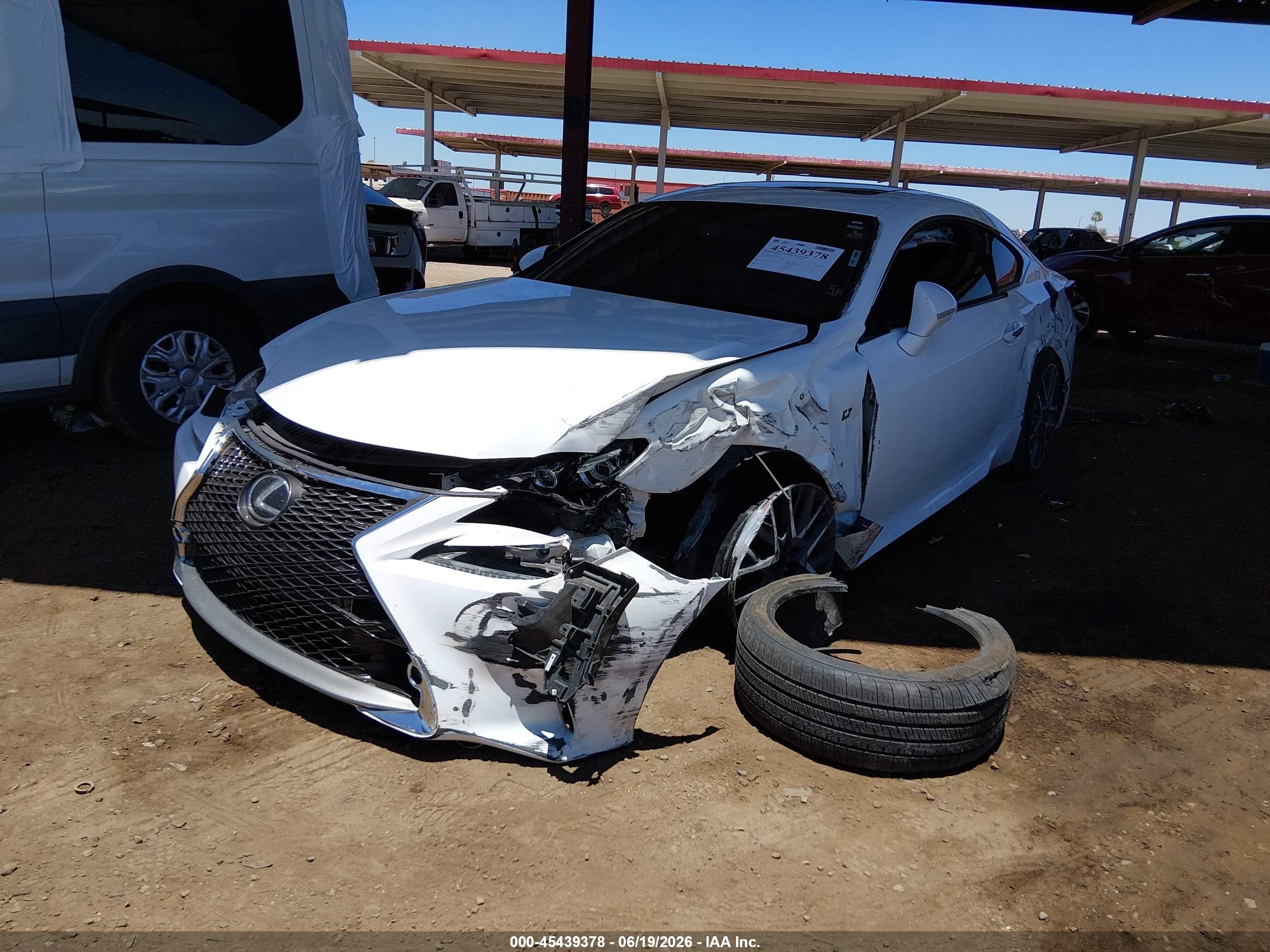 2015 Lexus Rc 350   White vin: JTHHE5BC9F5002820