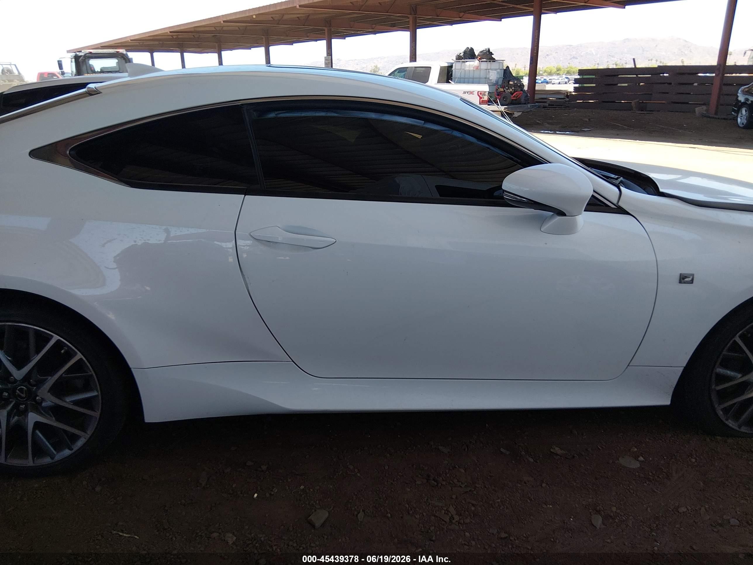 2015 Lexus Rc 350   White vin: JTHHE5BC9F5002820