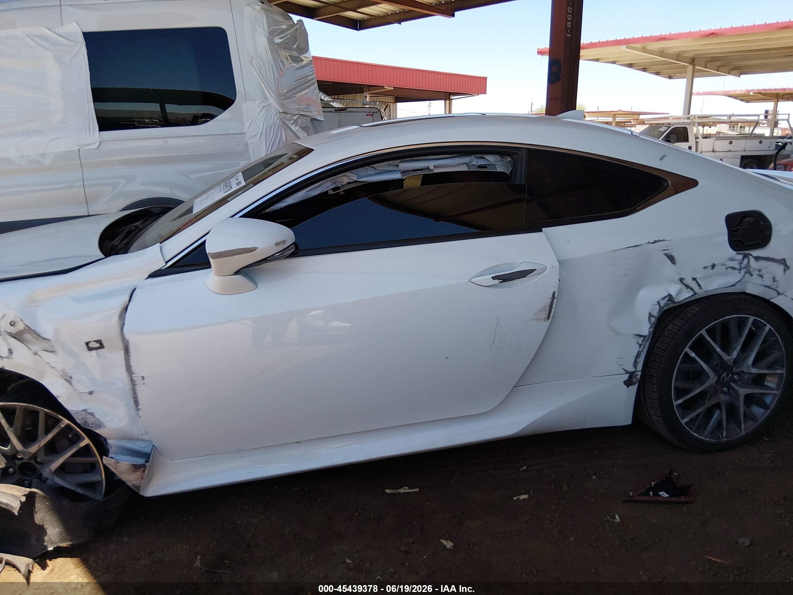 2015 Lexus Rc 350   White vin: JTHHE5BC9F5002820