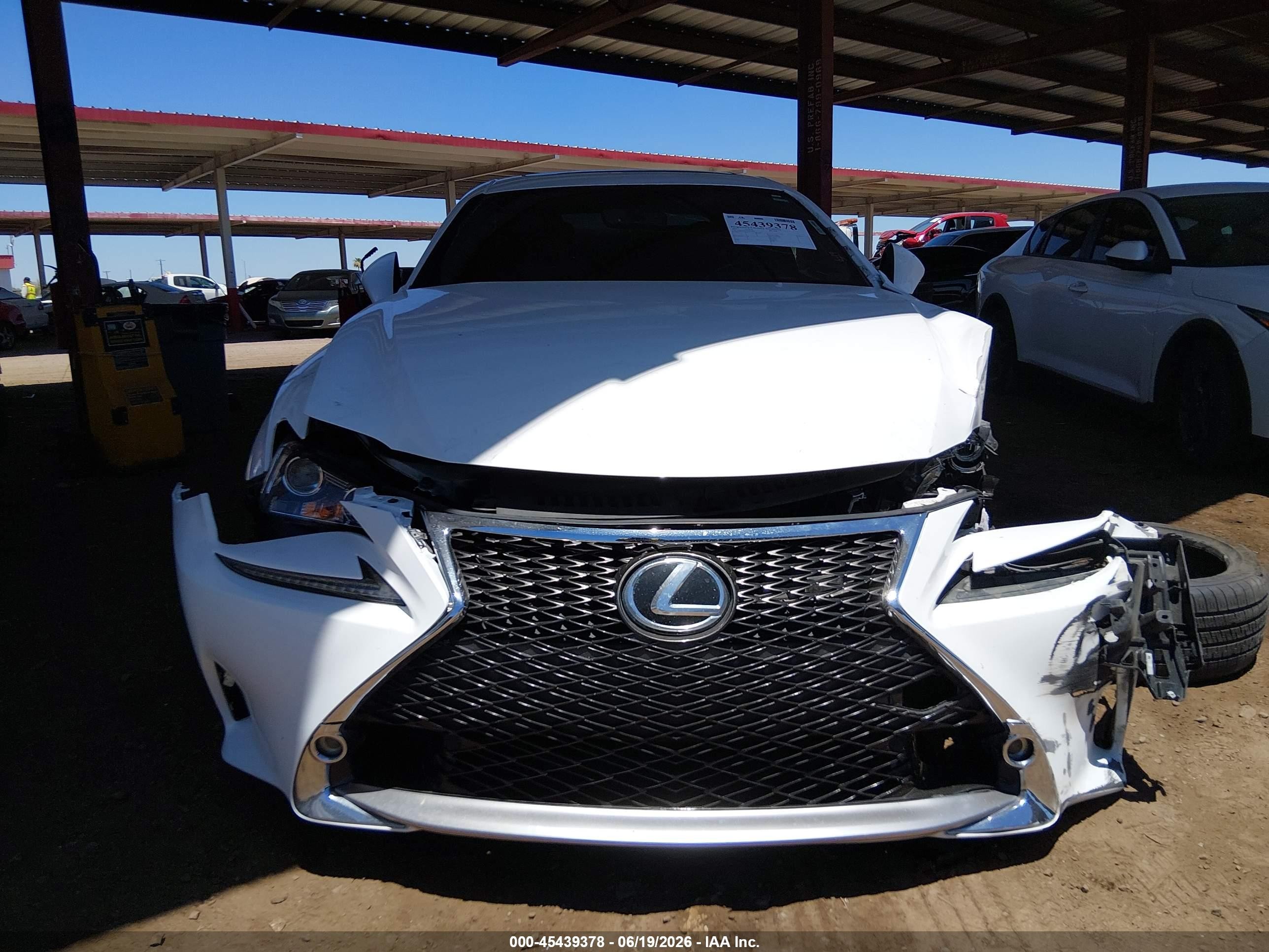 2015 Lexus Rc 350   White vin: JTHHE5BC9F5002820