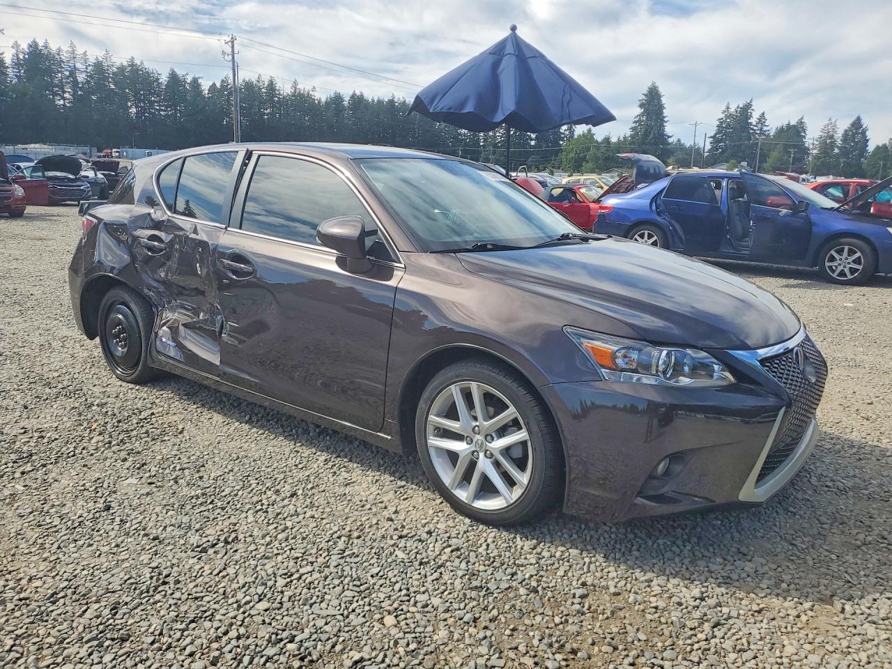 2014 Lexus Ct 200 Brown vin: JTHKD5BH0E2184380