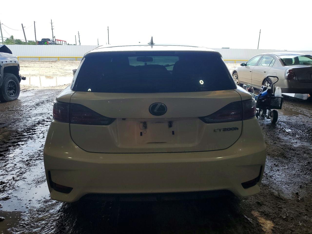 2015 Lexus Ct 200 White vin: JTHKD5BH0F2231408